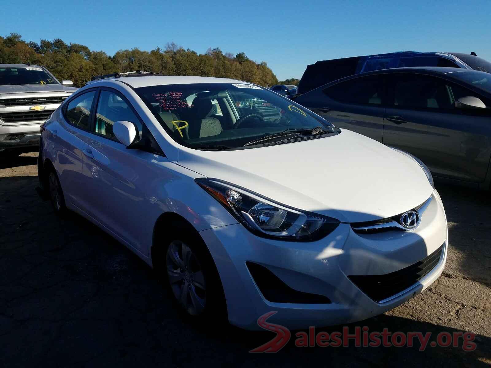 5NPDH4AE8GH719666 2016 HYUNDAI ELANTRA