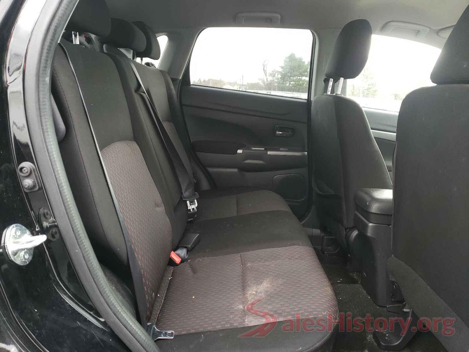 JA4AP3AU6KU002635 2019 MITSUBISHI OUTLANDER