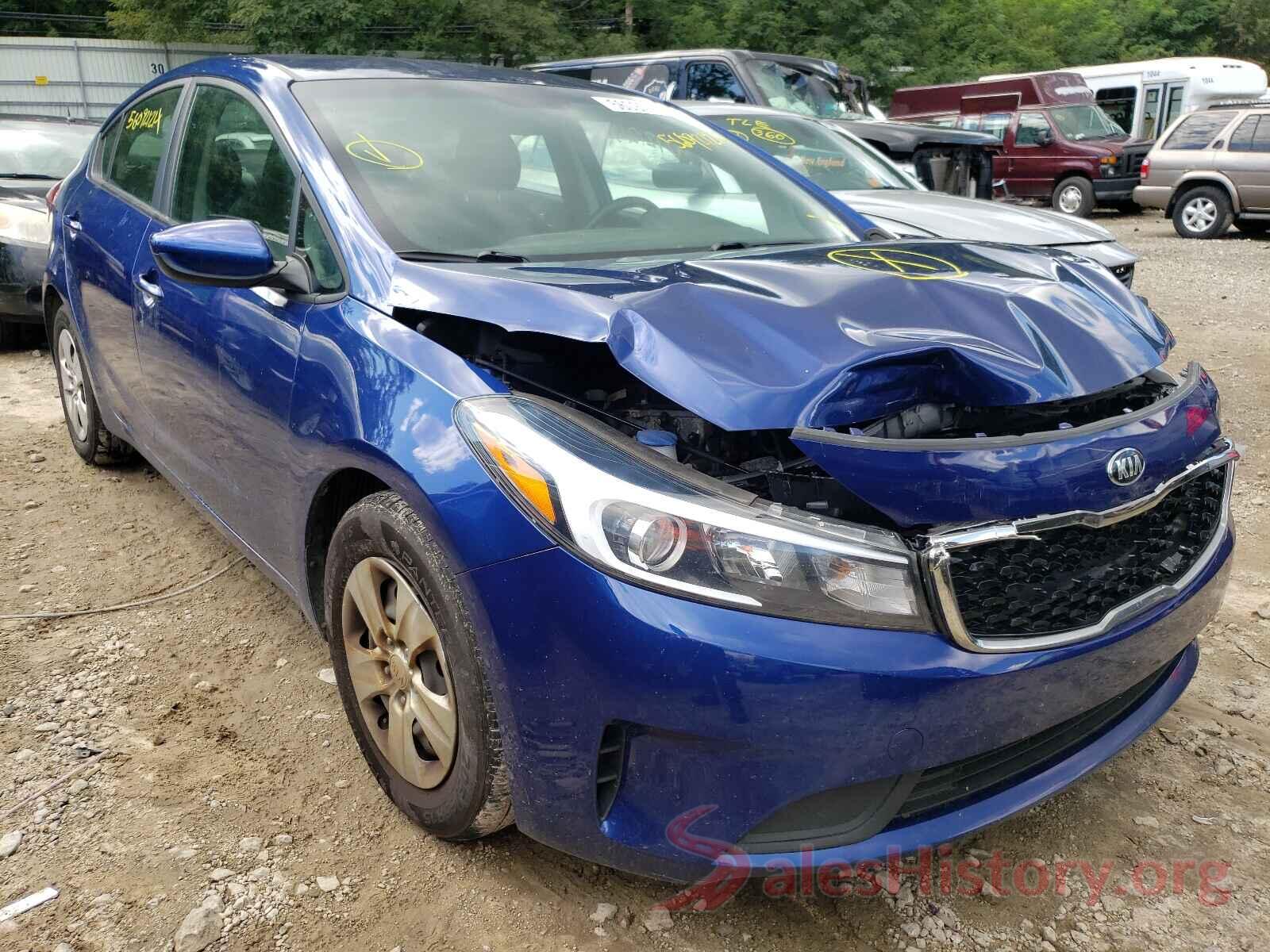 3KPFK4A7XHE153558 2017 KIA FORTE