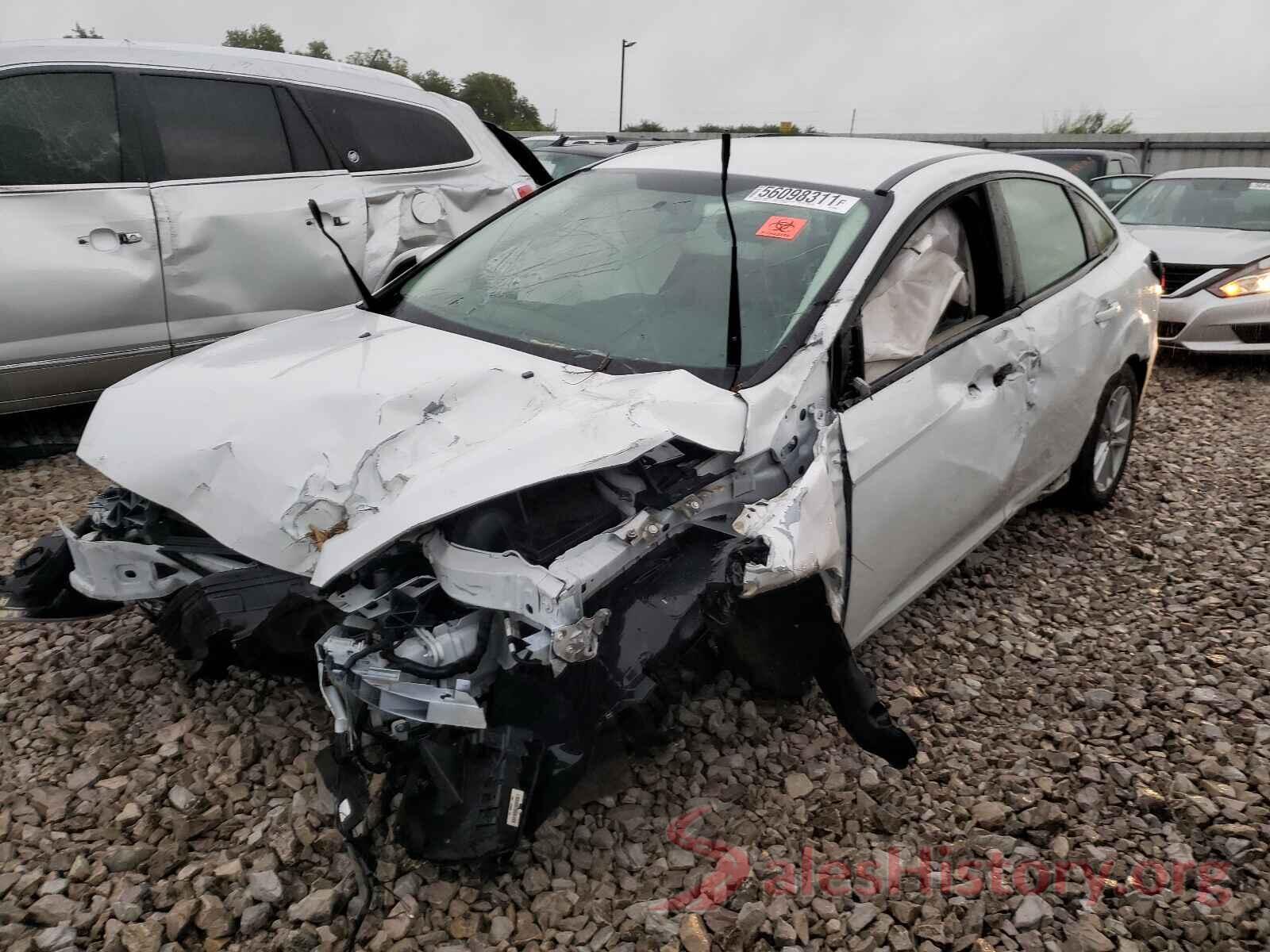 1FADP3F28JL252608 2018 FORD FOCUS