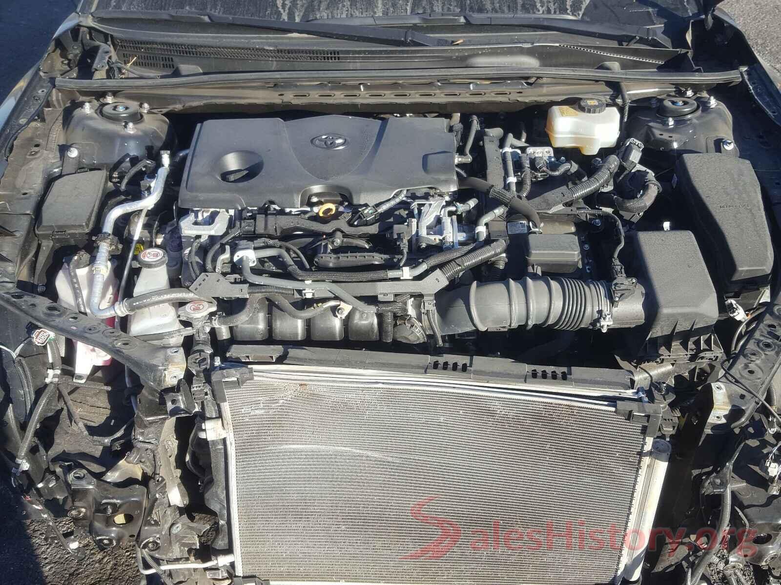 4T1B21HK9JU006061 2018 TOYOTA CAMRY