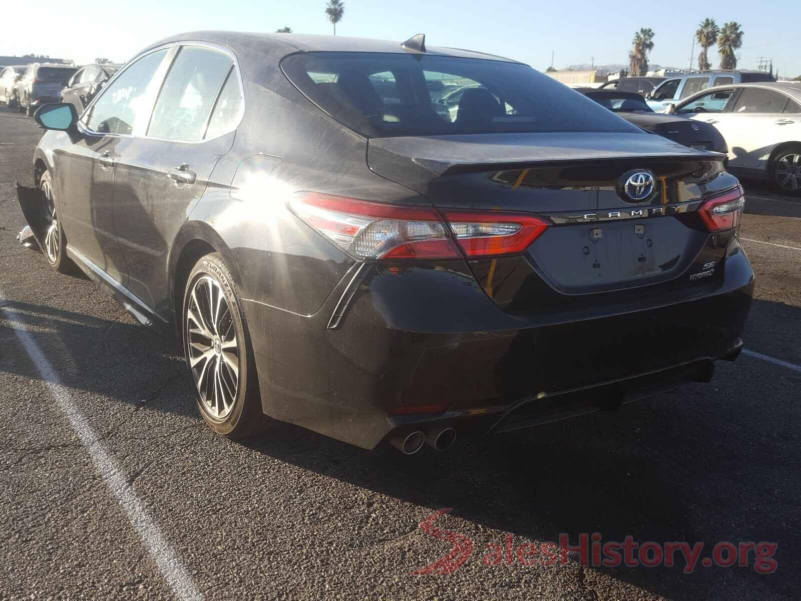 4T1B21HK9JU006061 2018 TOYOTA CAMRY