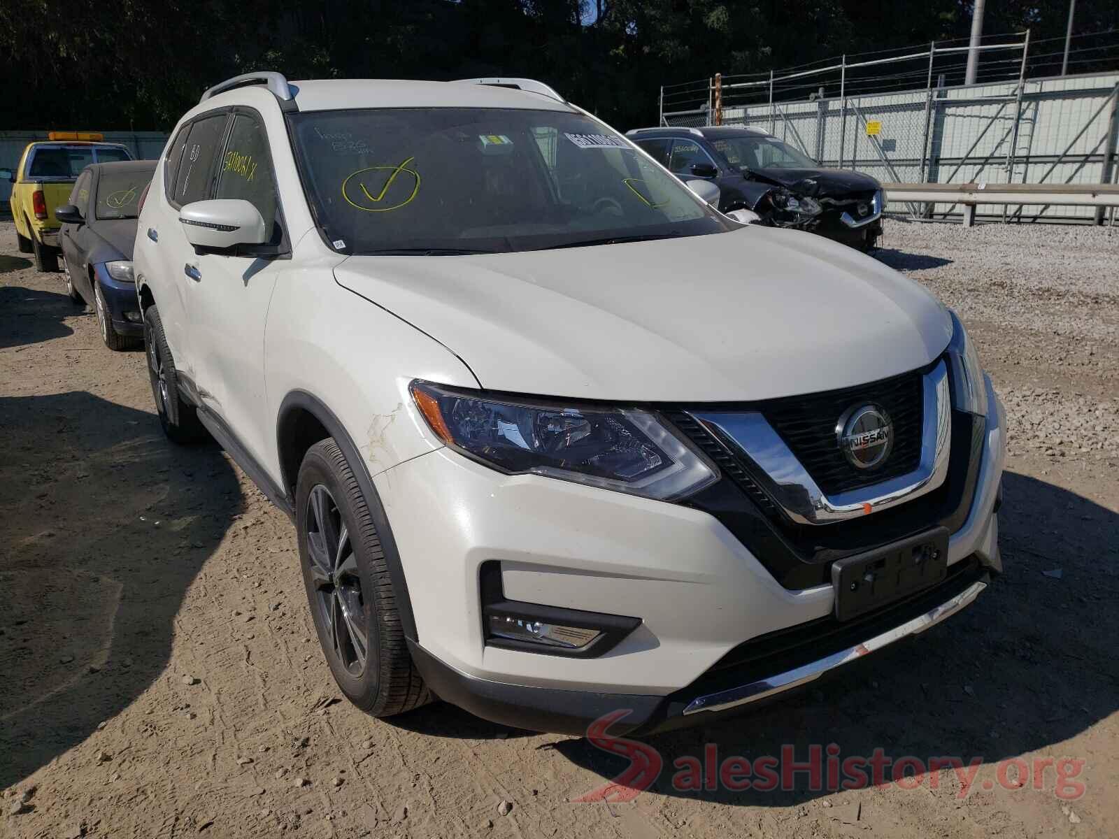 JN8AT2MV1JW321559 2018 NISSAN ROGUE