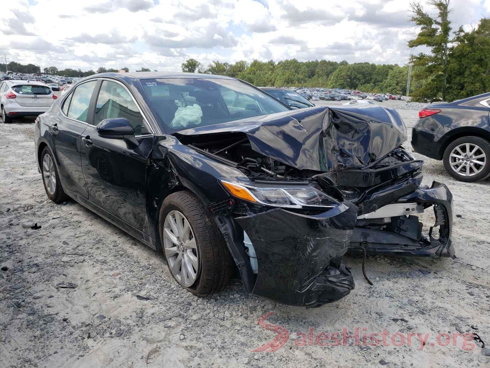 4T1B11HK2JU144706 2018 TOYOTA CAMRY