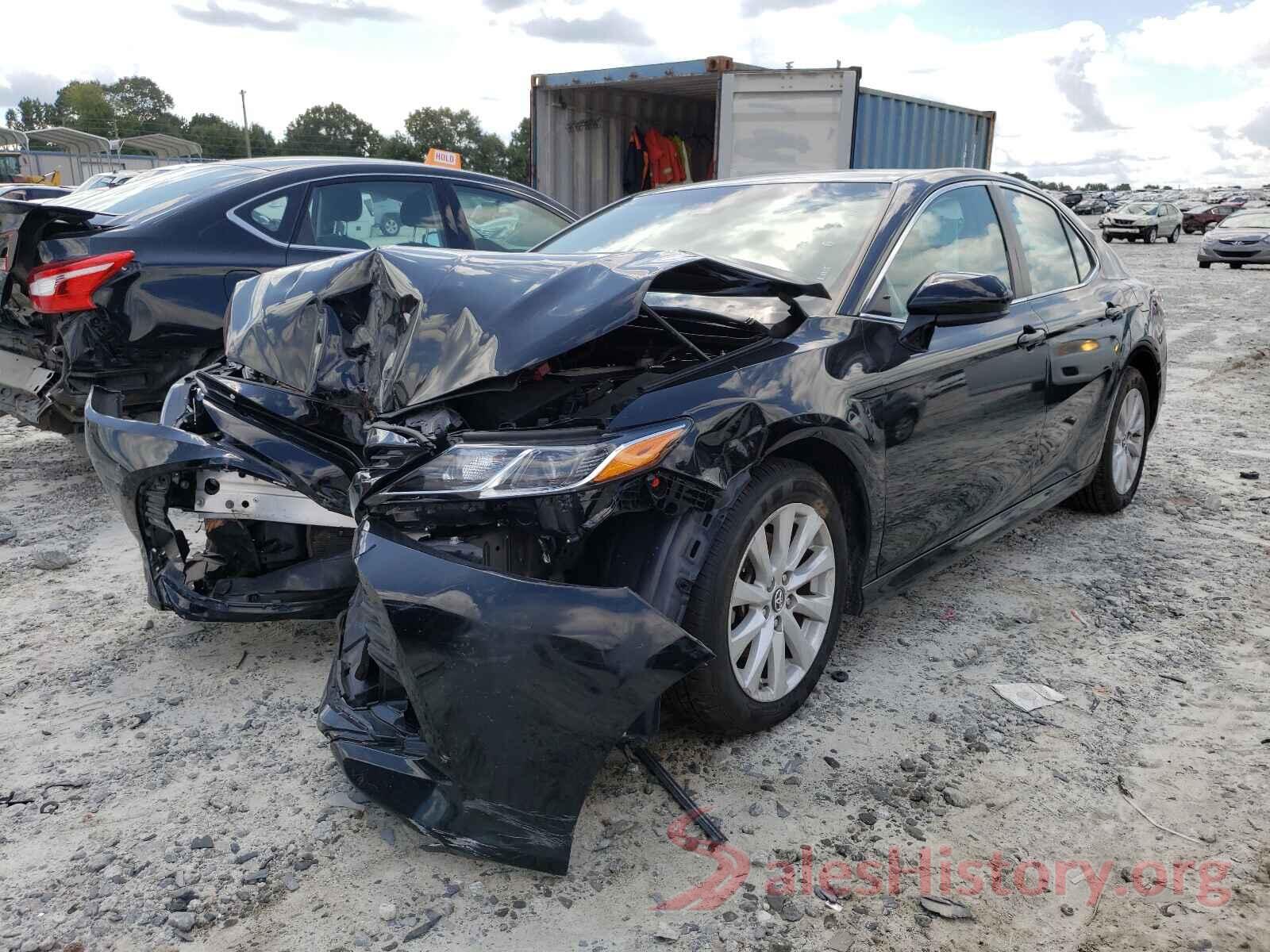 4T1B11HK2JU144706 2018 TOYOTA CAMRY