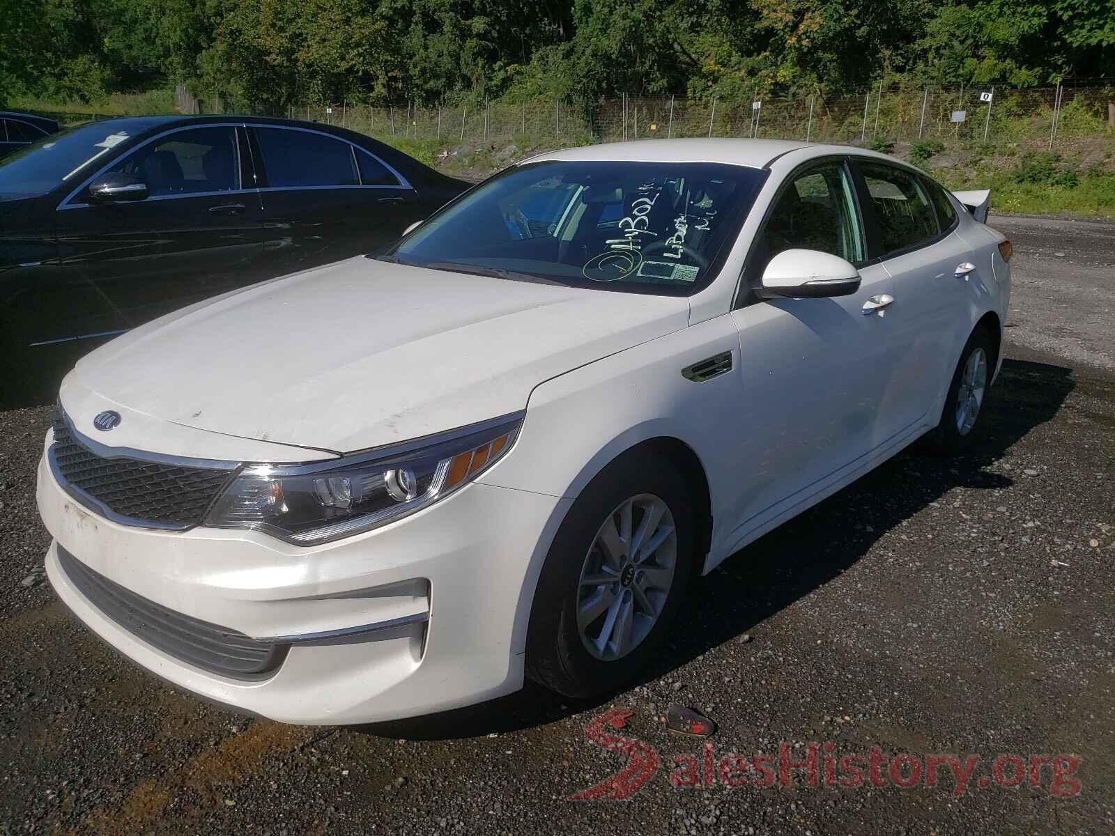 KNAGT4L38J5236027 2018 KIA OPTIMA