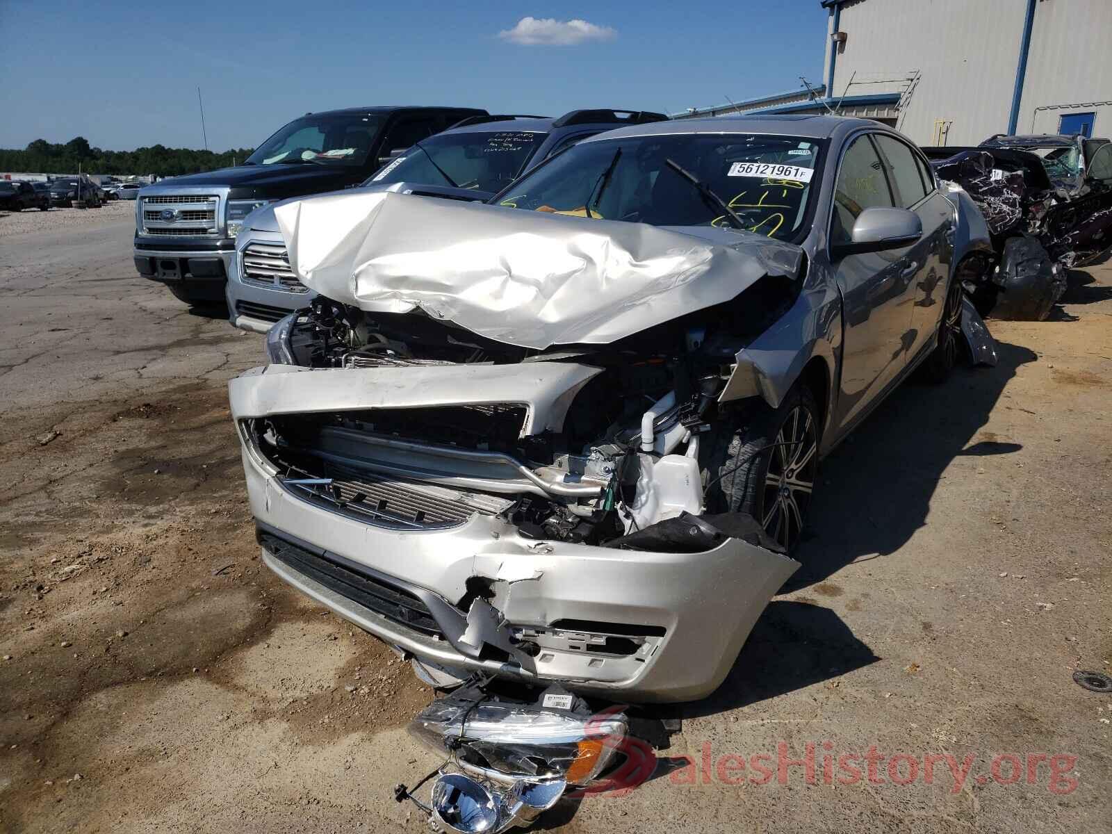 LYV402HK2JB160937 2018 VOLVO S60