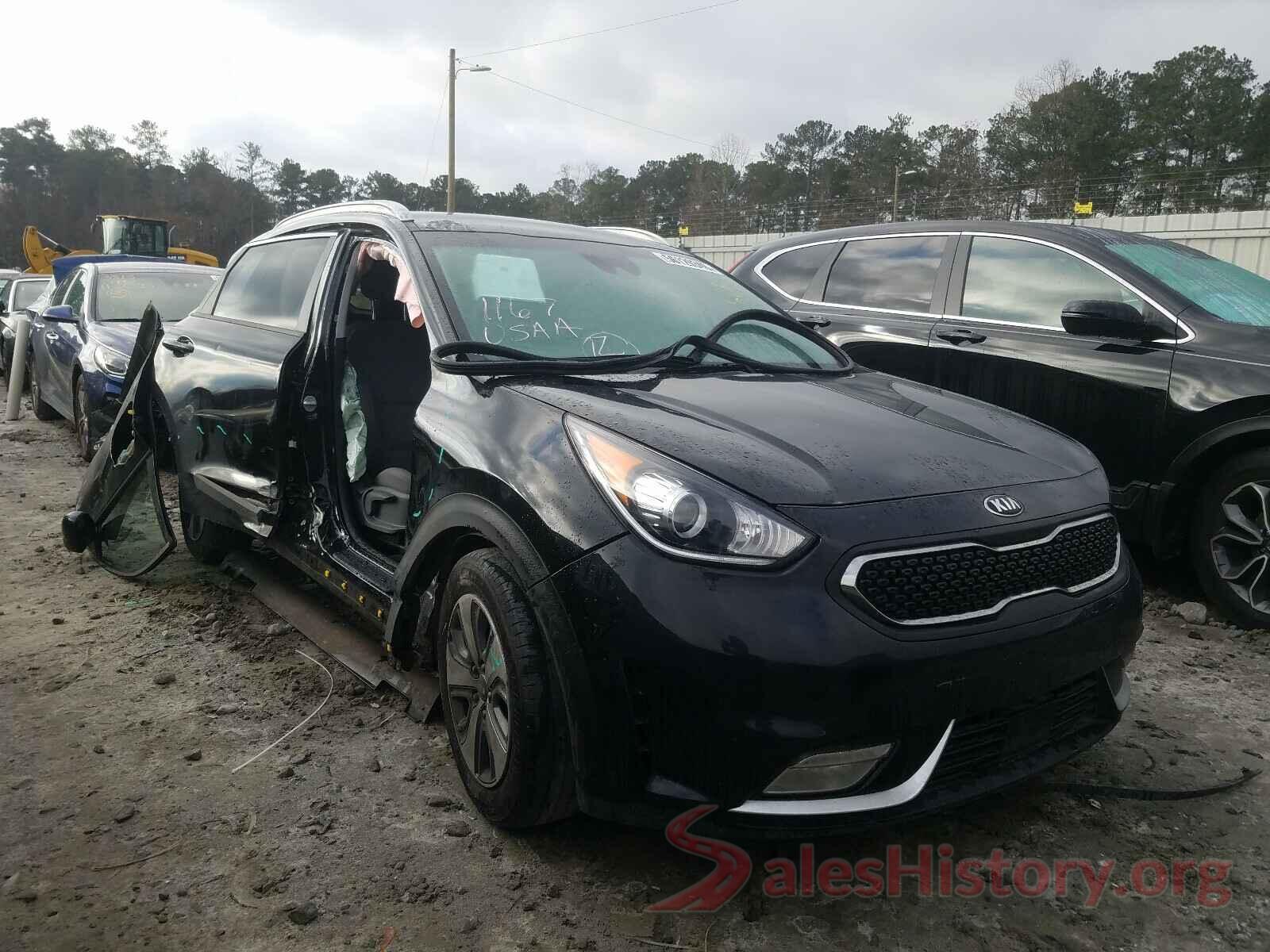 KNDCB3LC3K5297088 2019 KIA NIRO