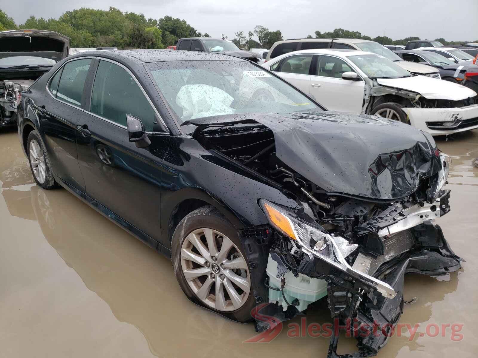 4T1B11HK2JU072356 2018 TOYOTA CAMRY