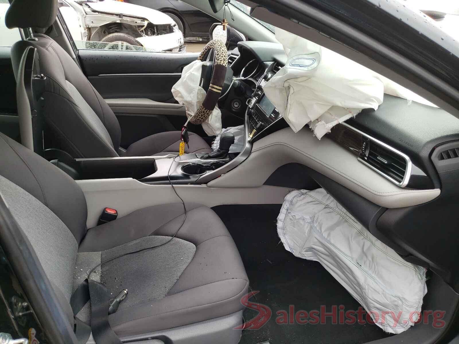 4T1B11HK2JU072356 2018 TOYOTA CAMRY