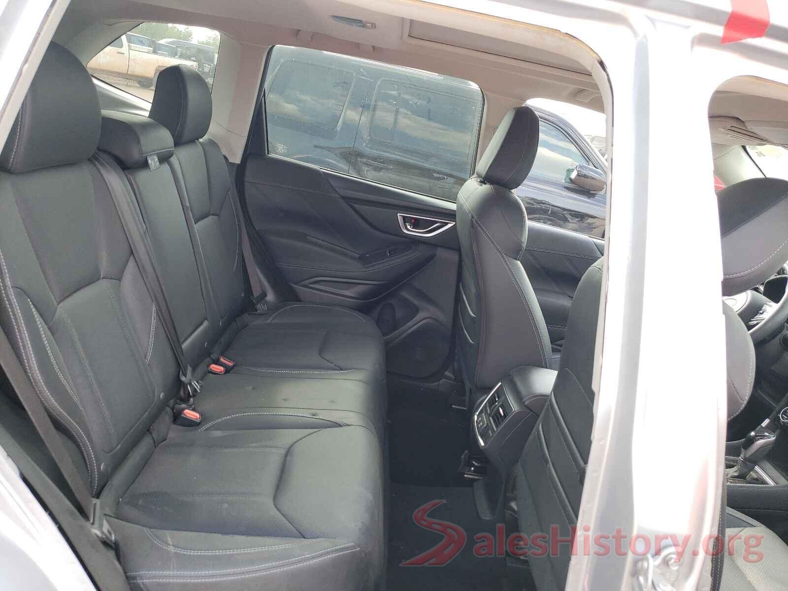 JF2SKAUC0KH465557 2019 SUBARU FORESTER