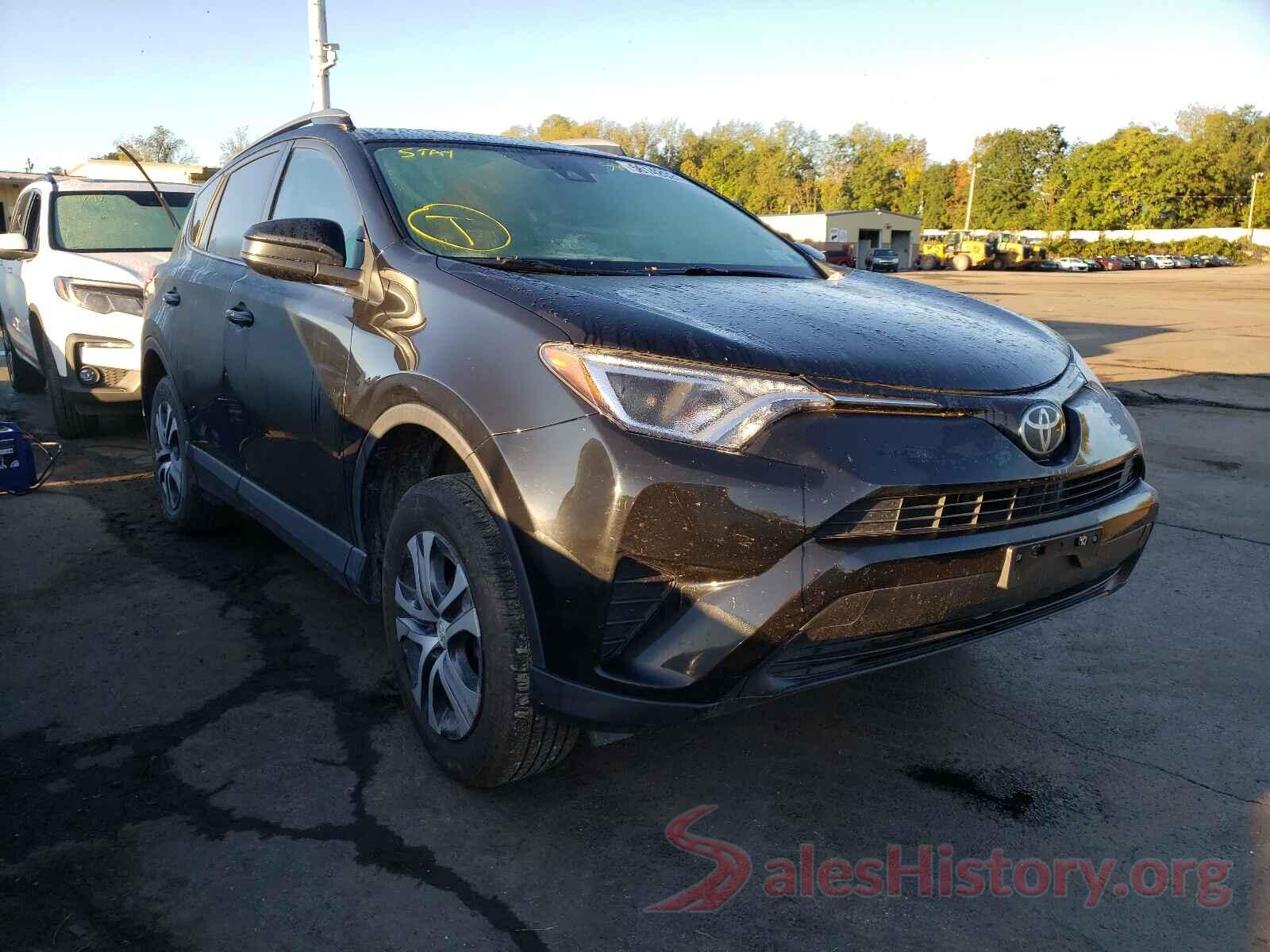 2T3BFREV1JW713812 2018 TOYOTA RAV4