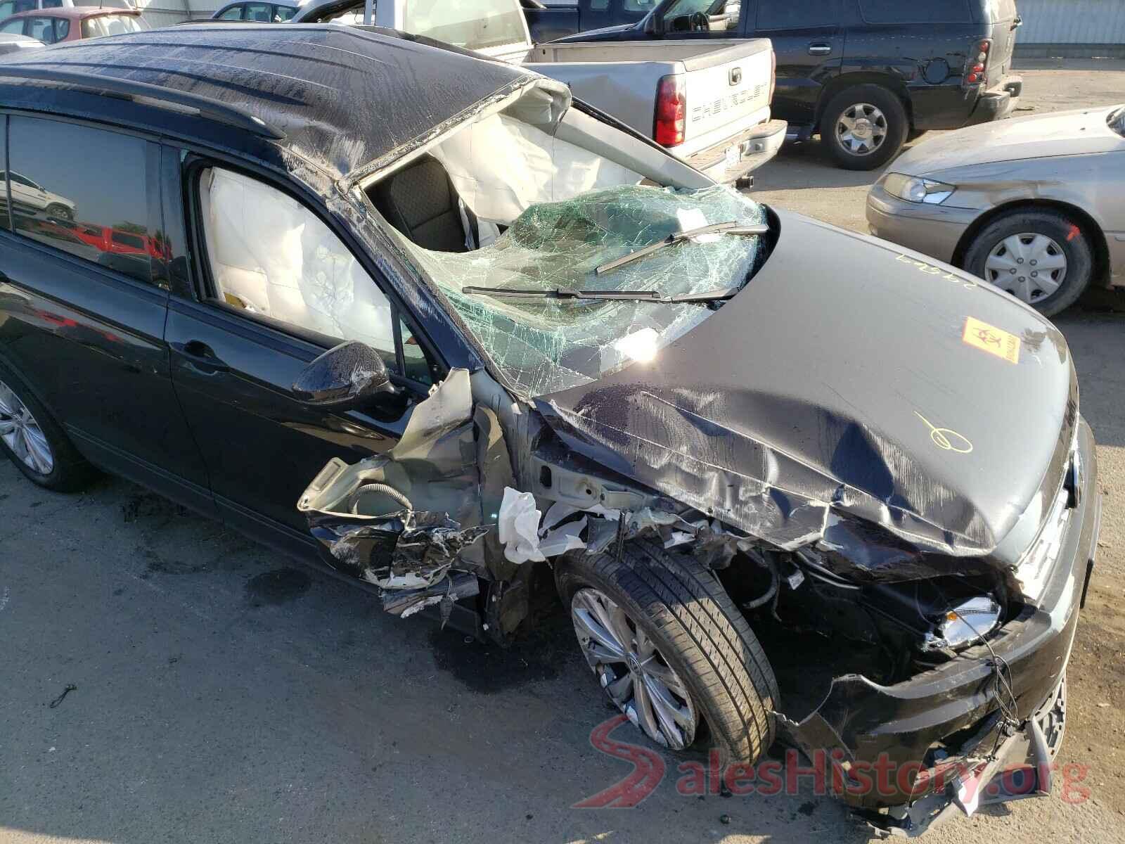 3VV1B7AX1JM084798 2018 VOLKSWAGEN TIGUAN