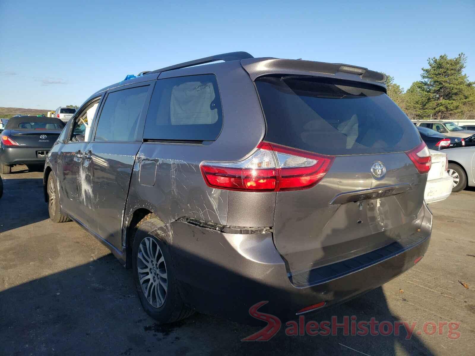 5TDYZ3DC9JS940732 2018 TOYOTA SIENNA