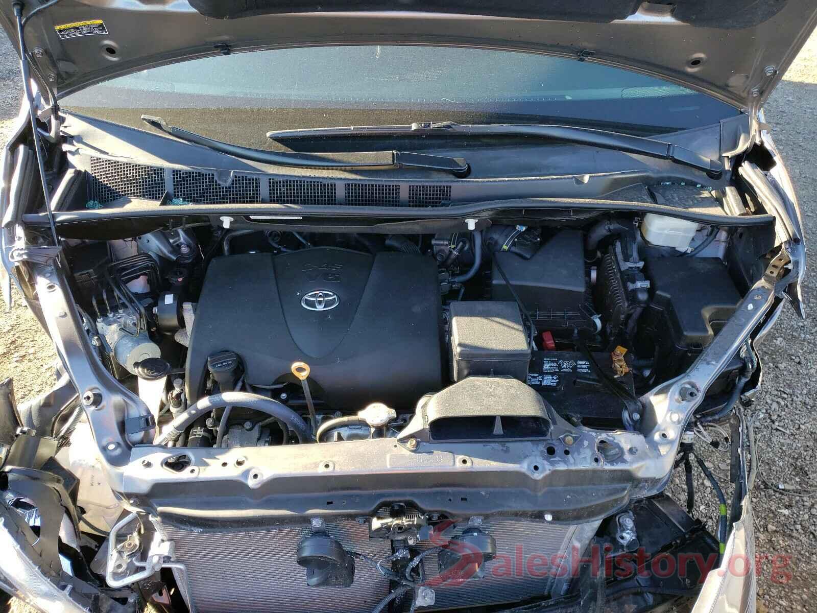 5TDZZ3DC8HS892123 2017 TOYOTA SIENNA