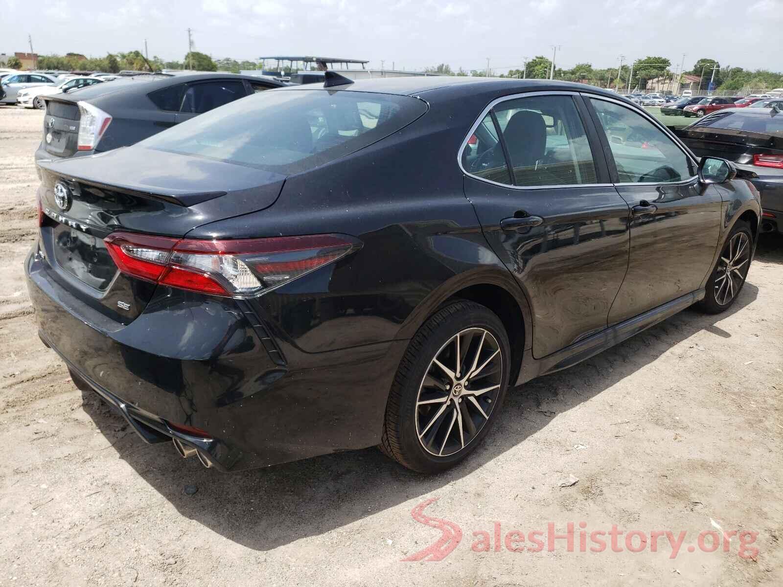 4T1T11AK7MU565386 2021 TOYOTA CAMRY