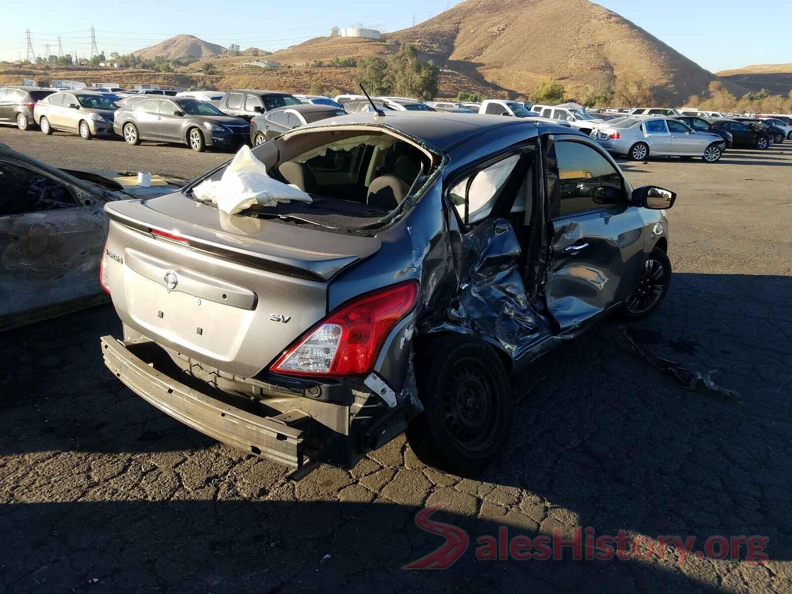 3N1CN7AP0JL864170 2018 NISSAN VERSA