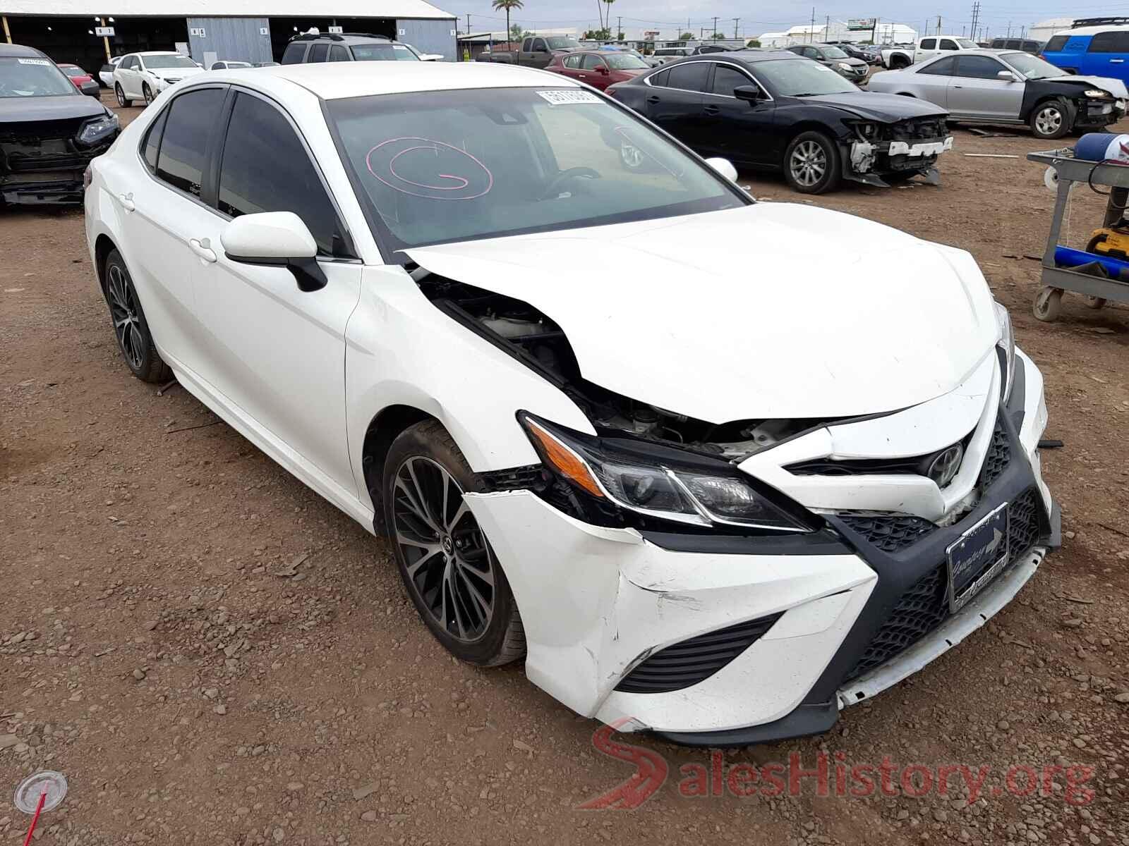 JTNB11HK9J3019546 2018 TOYOTA CAMRY