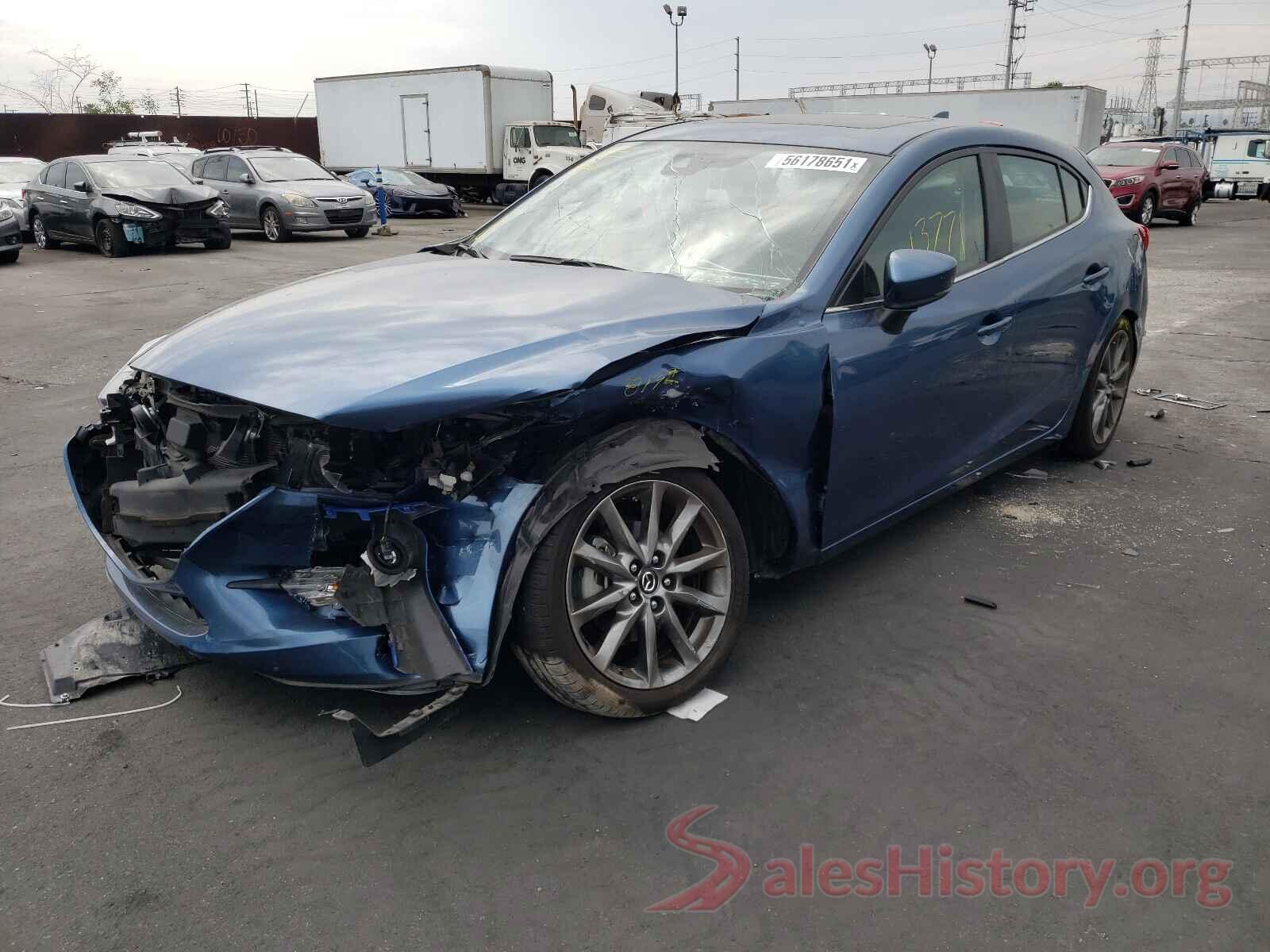 3MZBN1L35JM257687 2018 MAZDA 3