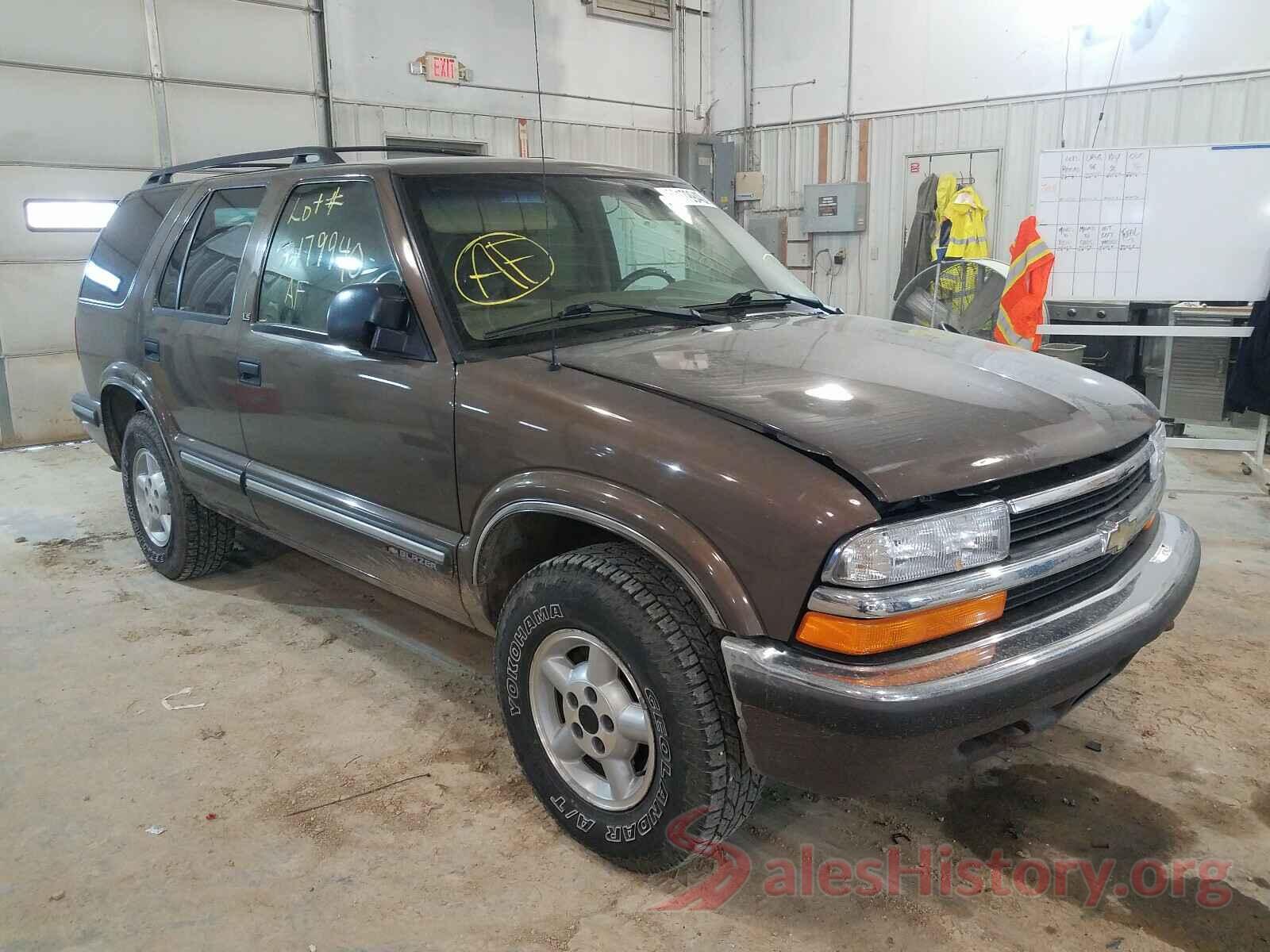 1GNDT13WXXK181435 1999 CHEVROLET BLAZER