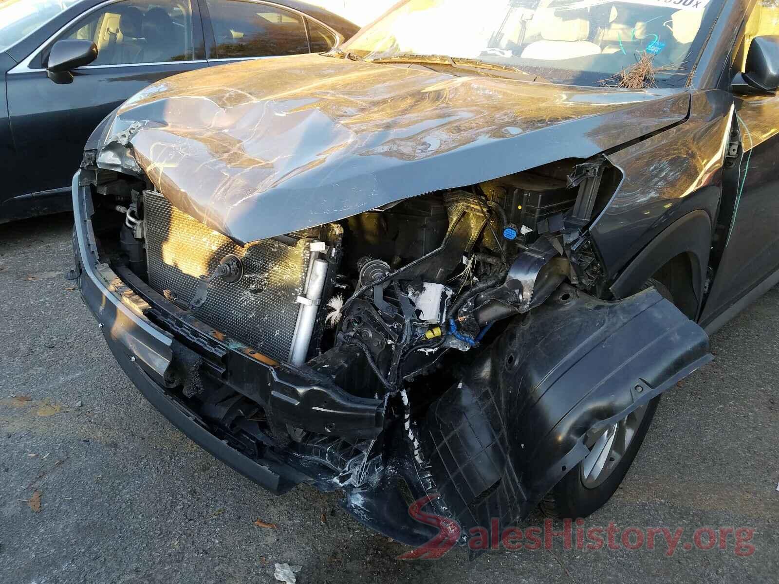 KM8J33A41JU679667 2018 HYUNDAI TUCSON