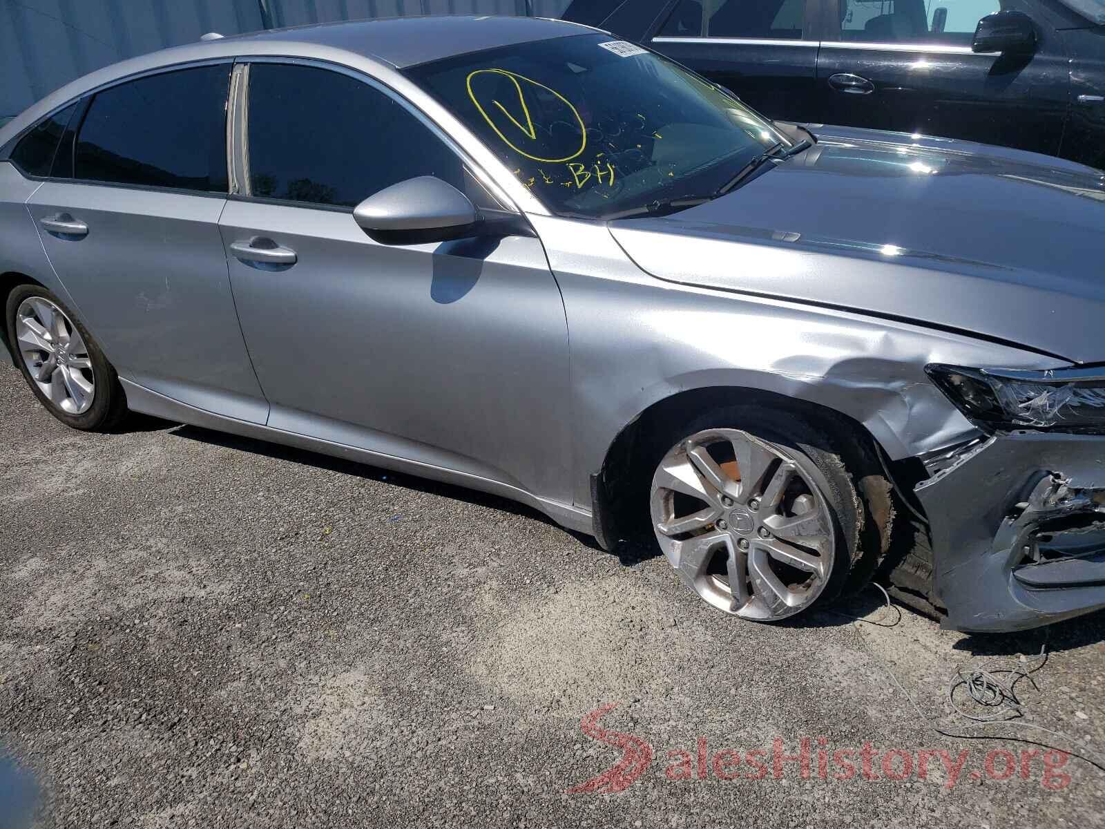 1HGCV1F11JA811355 2018 HONDA ACCORD