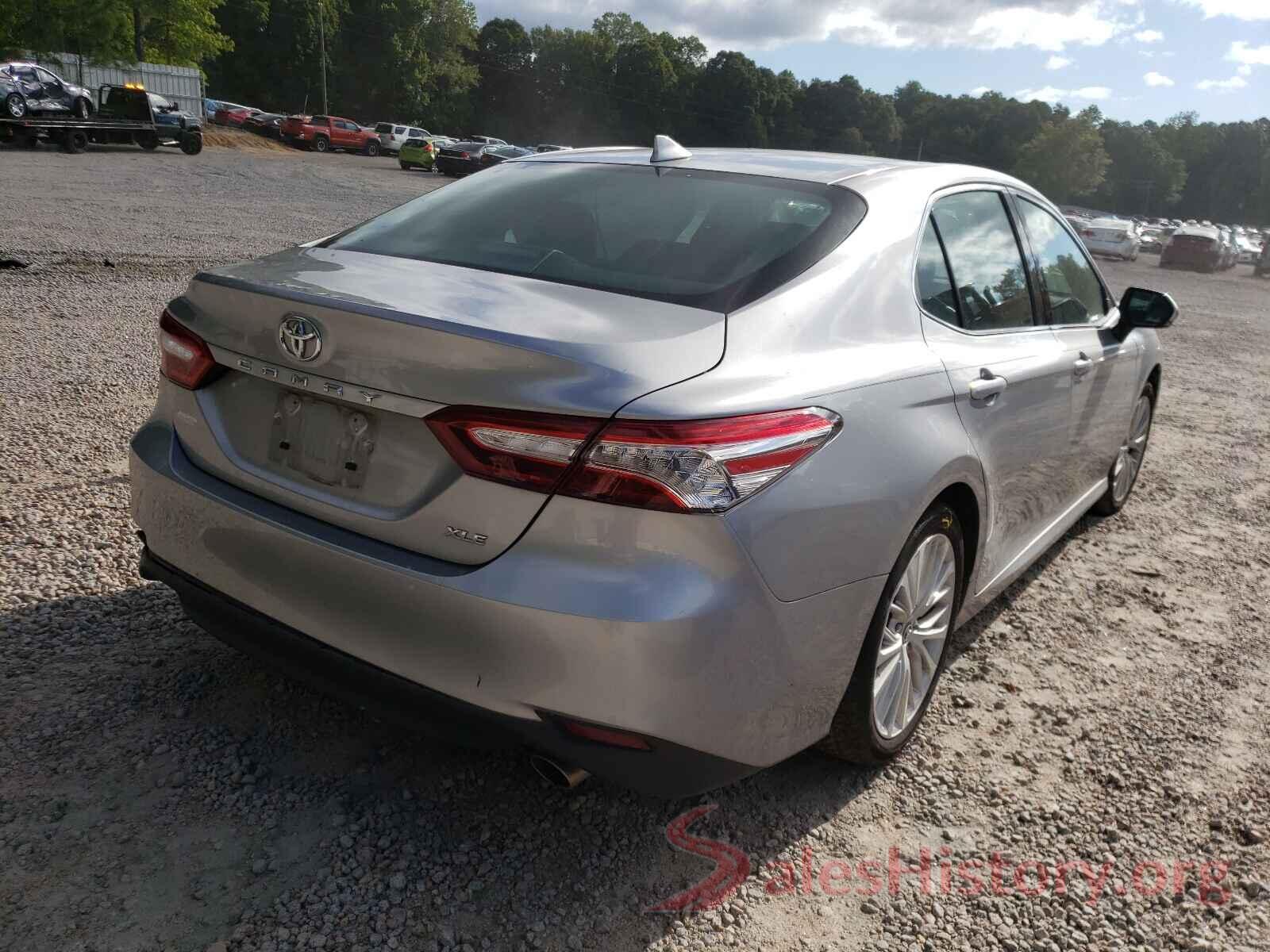 4T1B11HKXKU761692 2019 TOYOTA CAMRY