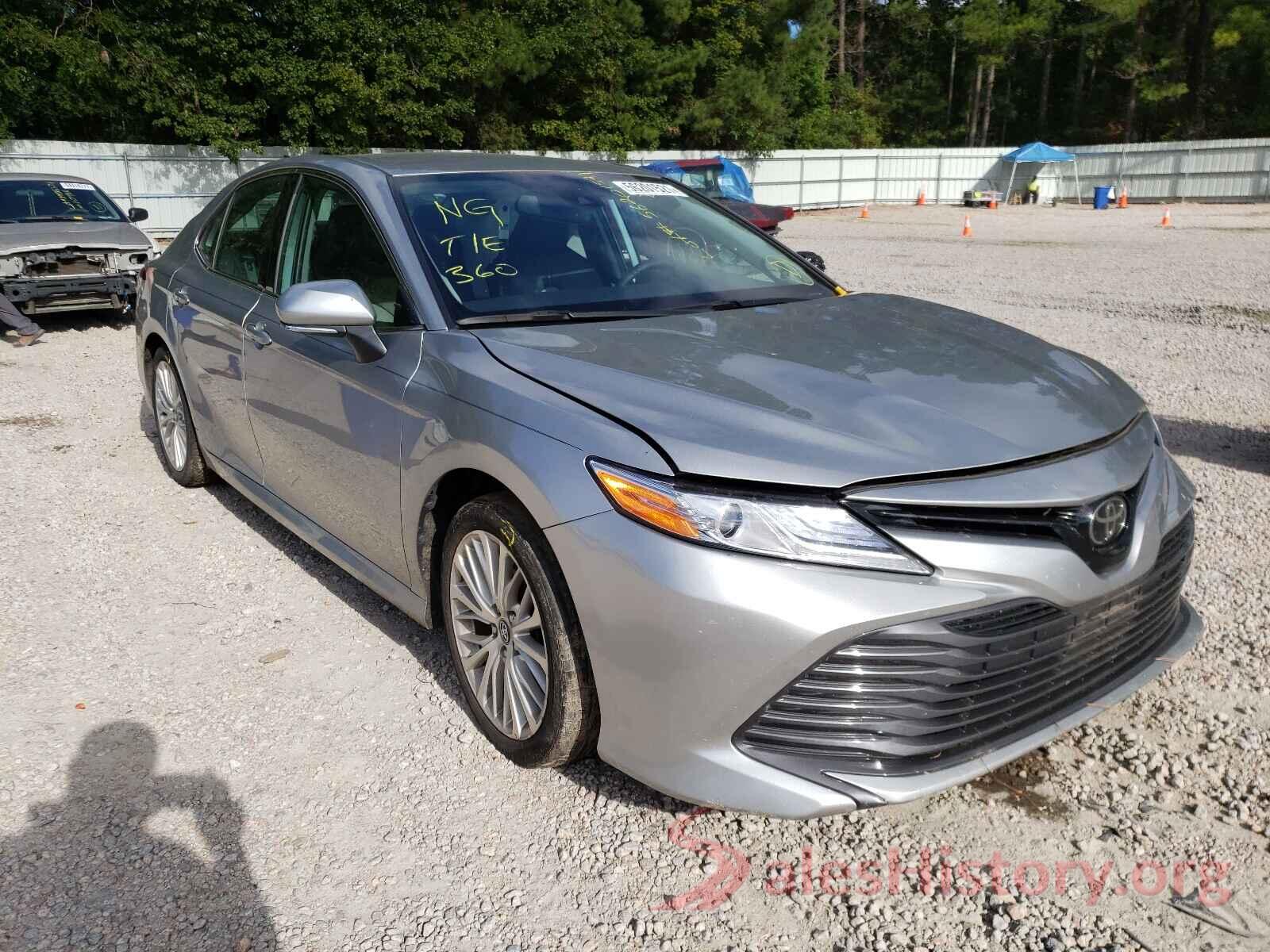 4T1B11HKXKU761692 2019 TOYOTA CAMRY