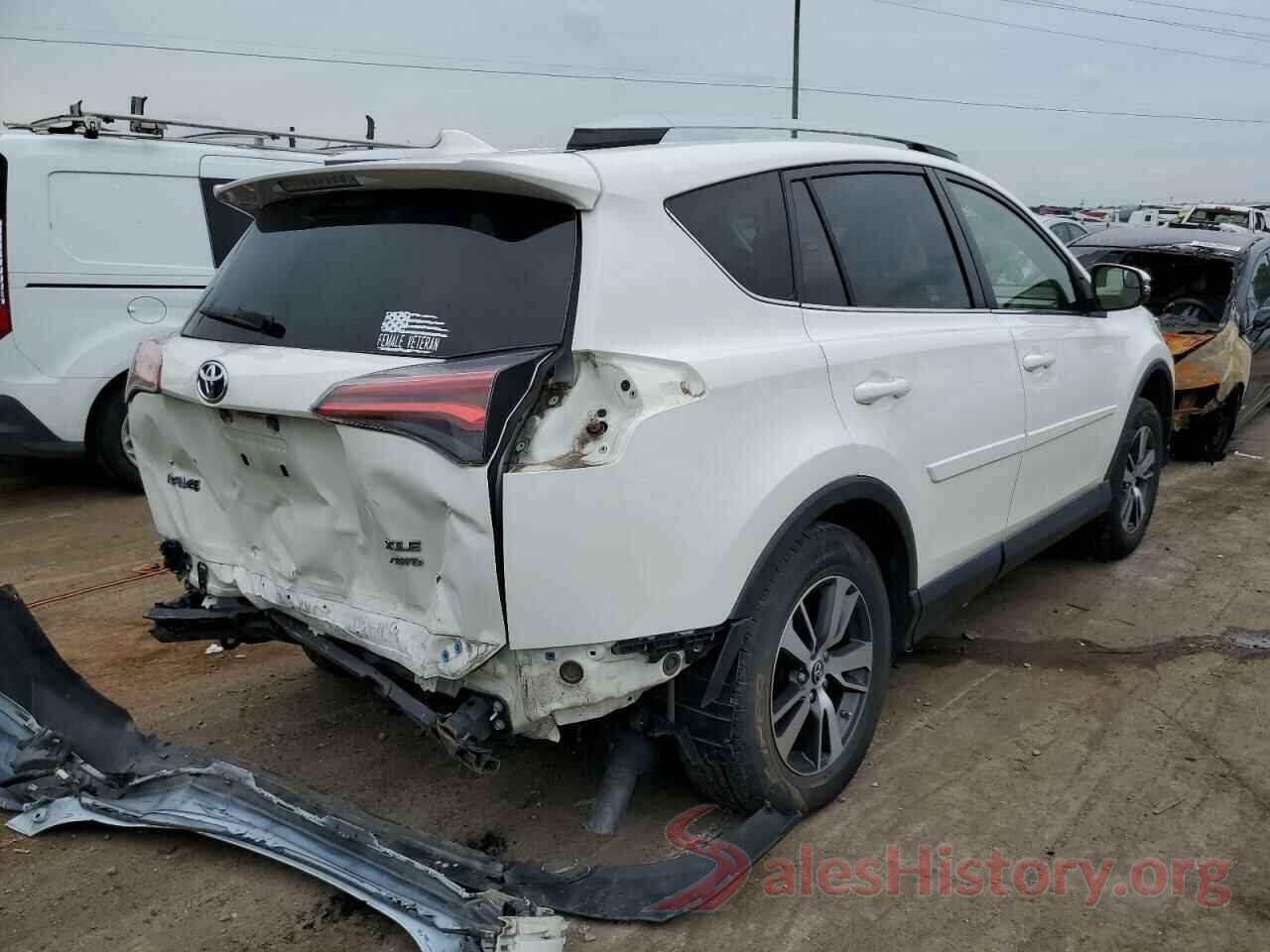 JTMRFREV7GJ098818 2016 TOYOTA RAV4