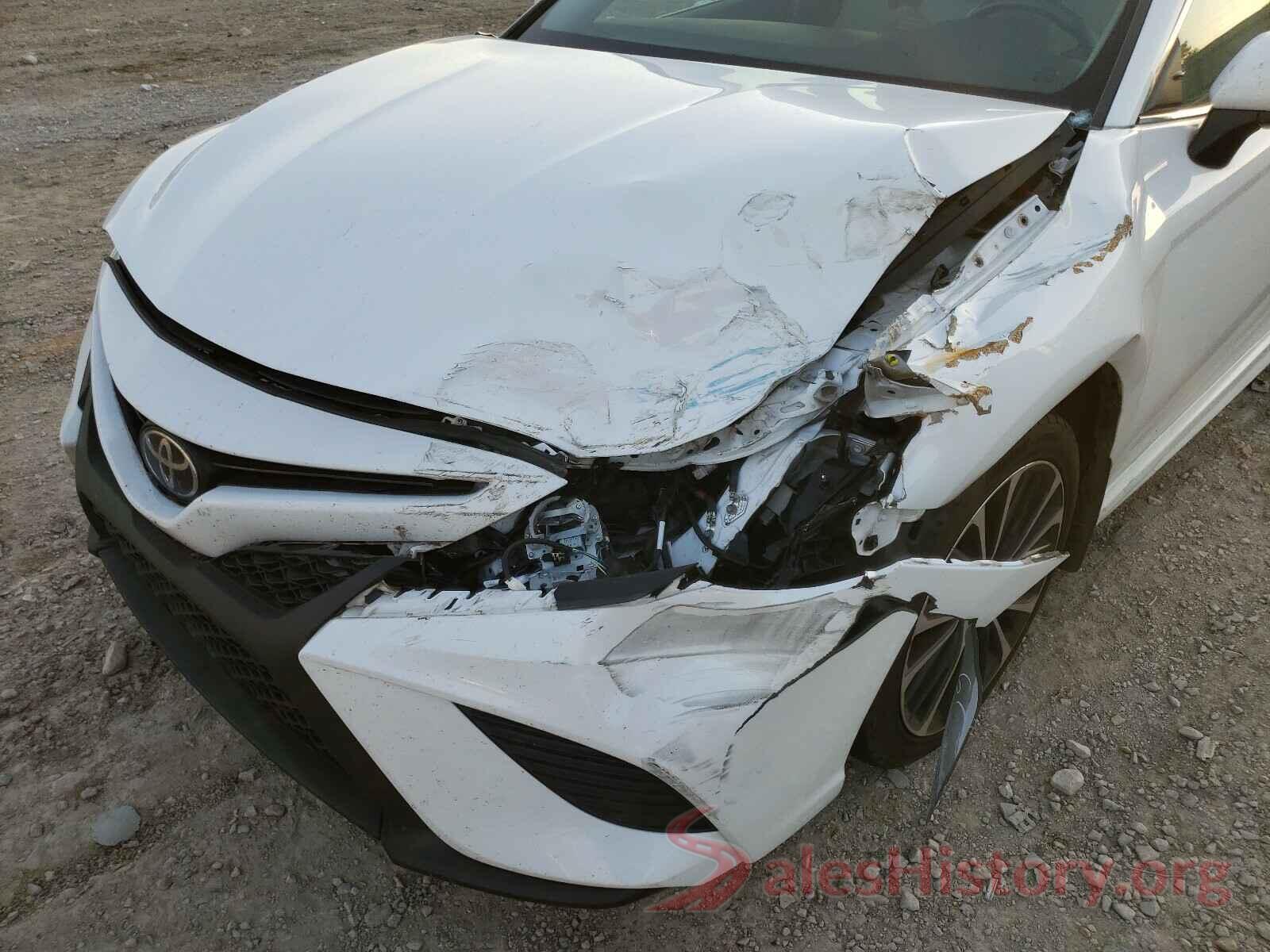 4T1B11HK3JU021738 2018 TOYOTA CAMRY