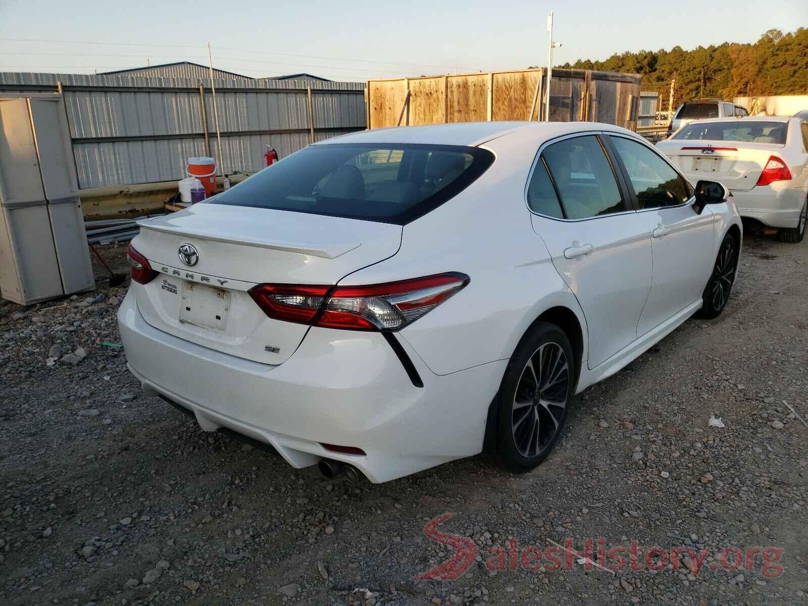 4T1B11HK3JU021738 2018 TOYOTA CAMRY