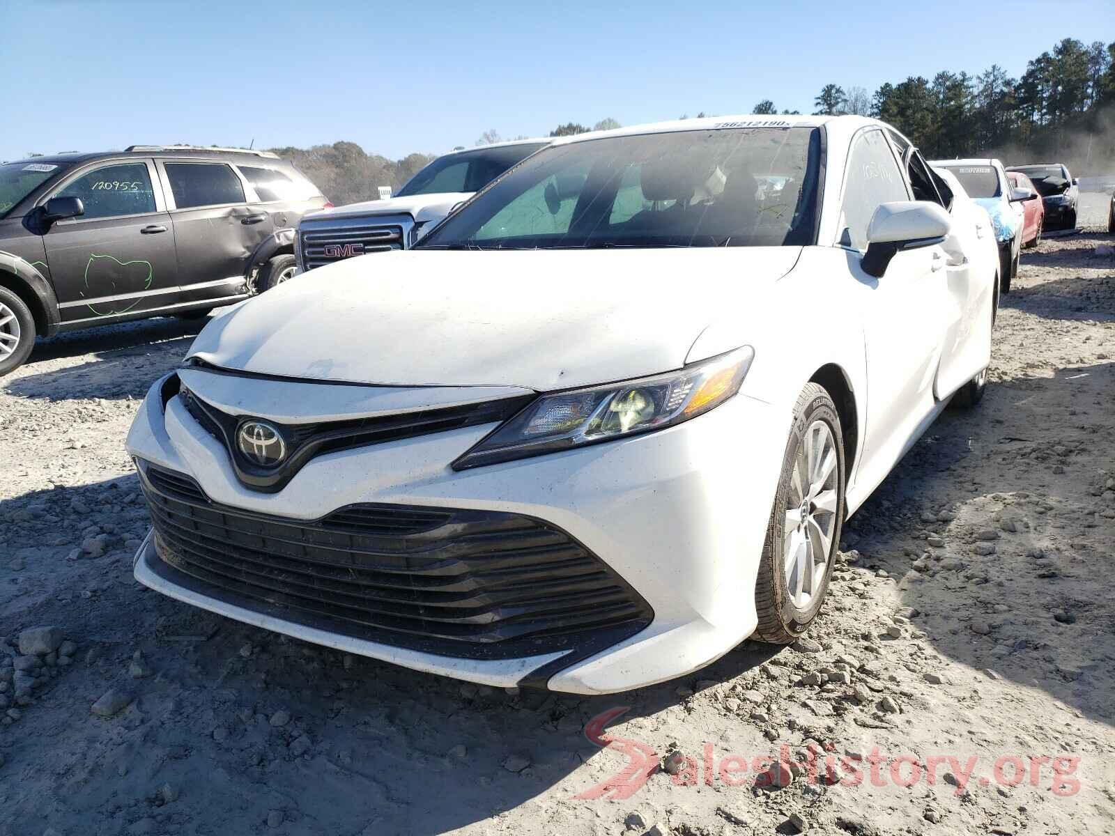 4T1B11HK1JU152568 2018 TOYOTA CAMRY