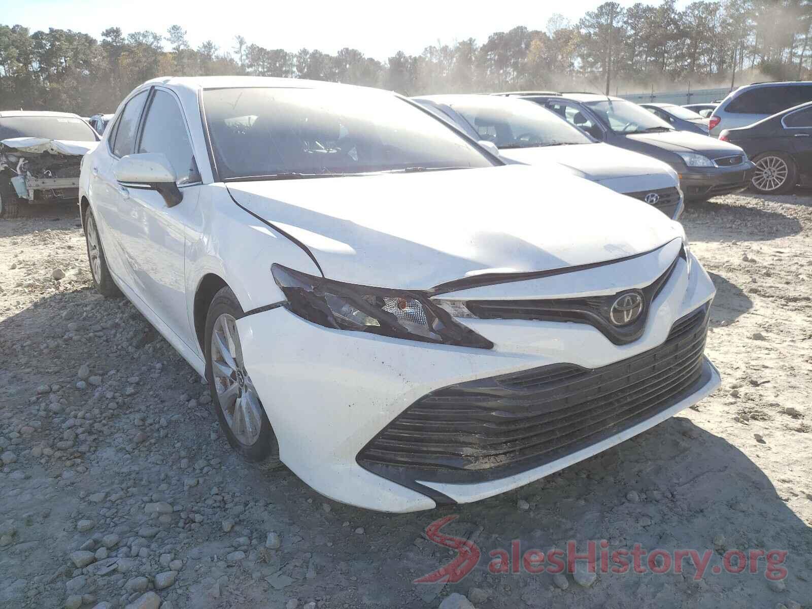 4T1B11HK1JU152568 2018 TOYOTA CAMRY