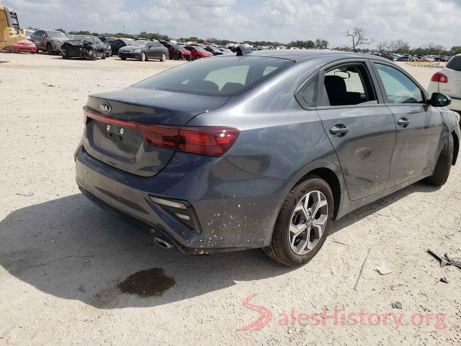 3KPF24AD2ME347405 2021 KIA FORTE