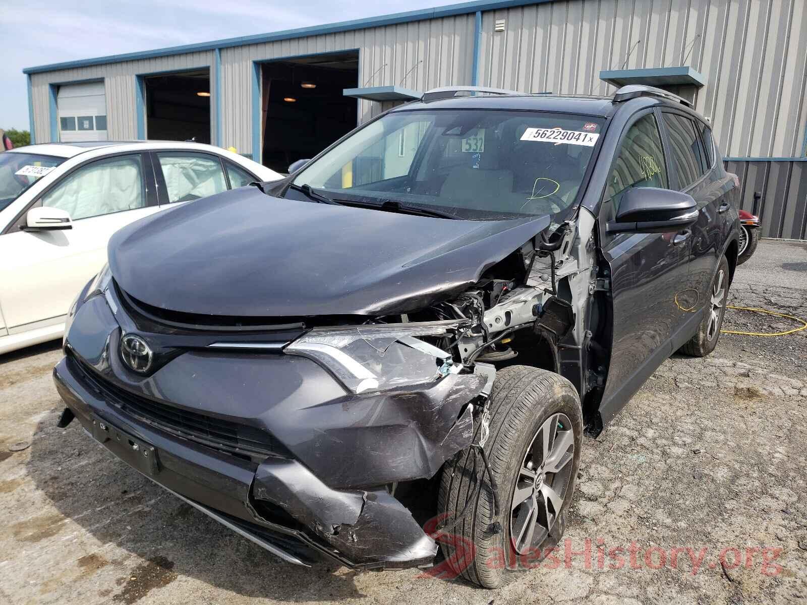 JTMRFREV3HJ133713 2017 TOYOTA RAV4