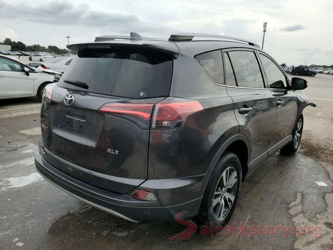 JTMWFREV3JJ735679 2018 TOYOTA RAV4