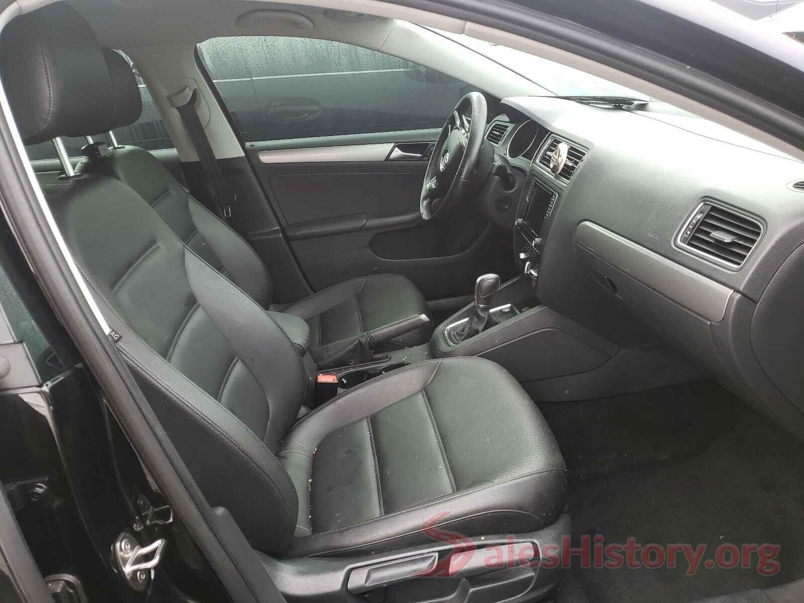 3VWDB7AJXJM241927 2018 VOLKSWAGEN JETTA