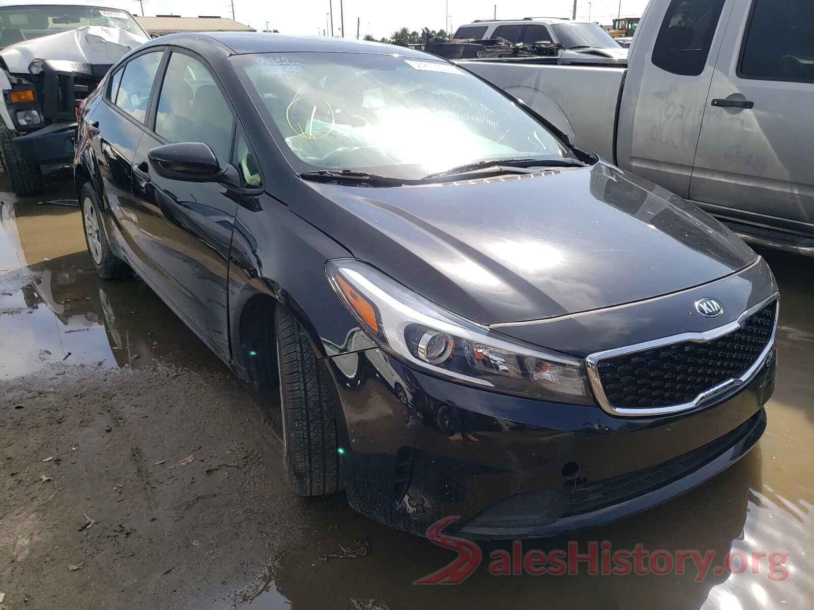 3KPFL4A7XJE272620 2018 KIA FORTE