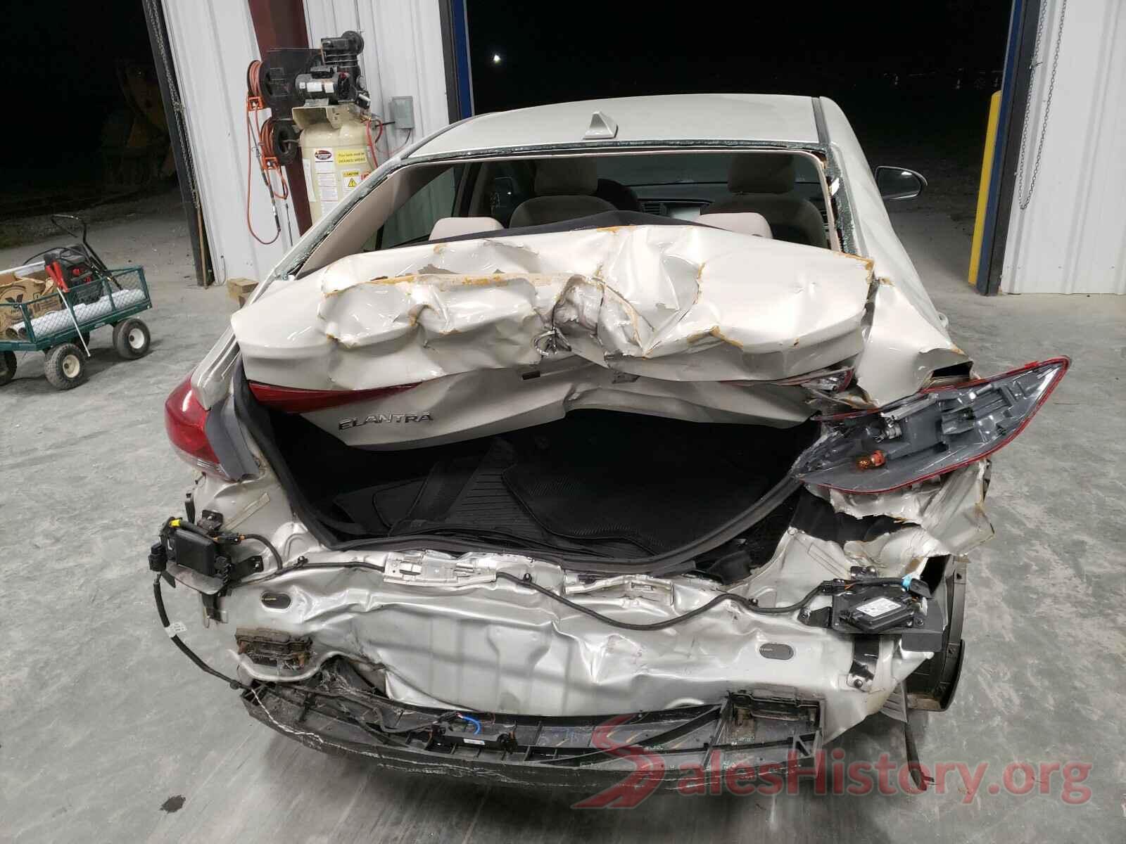 5NPD84LF4JH360894 2018 HYUNDAI ELANTRA