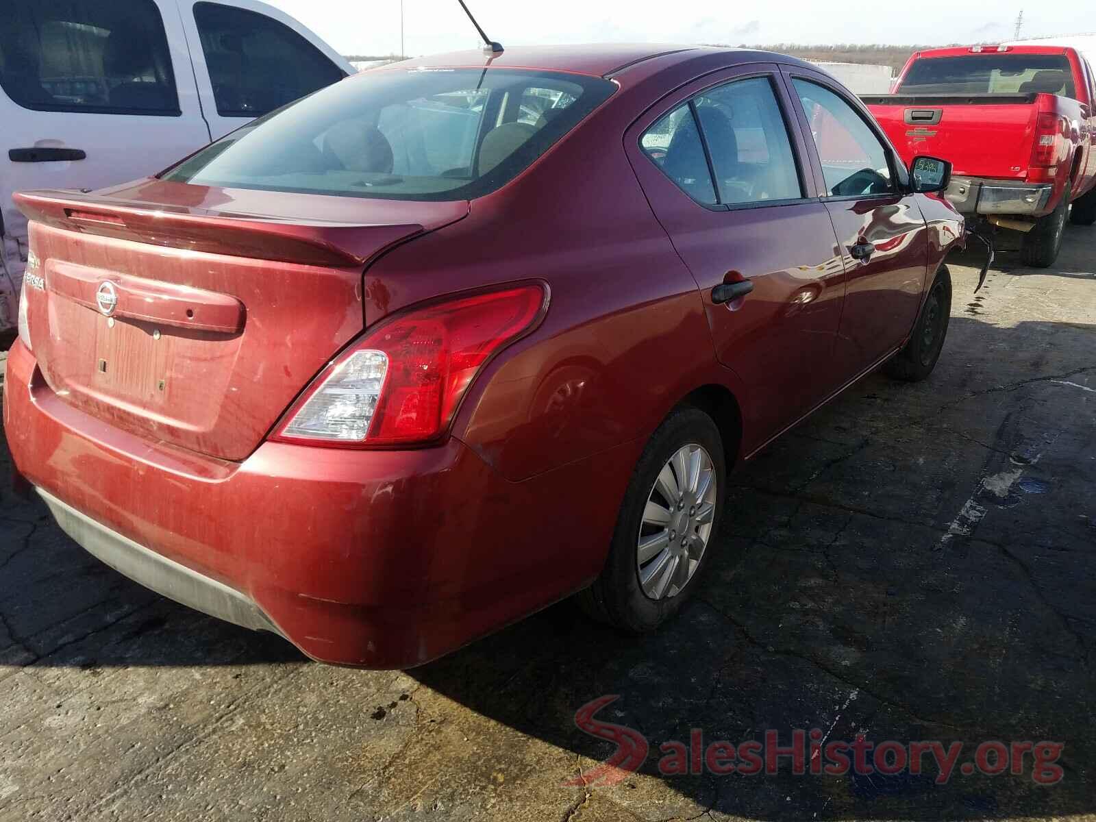 3N1CN7AP9JL826596 2018 NISSAN VERSA