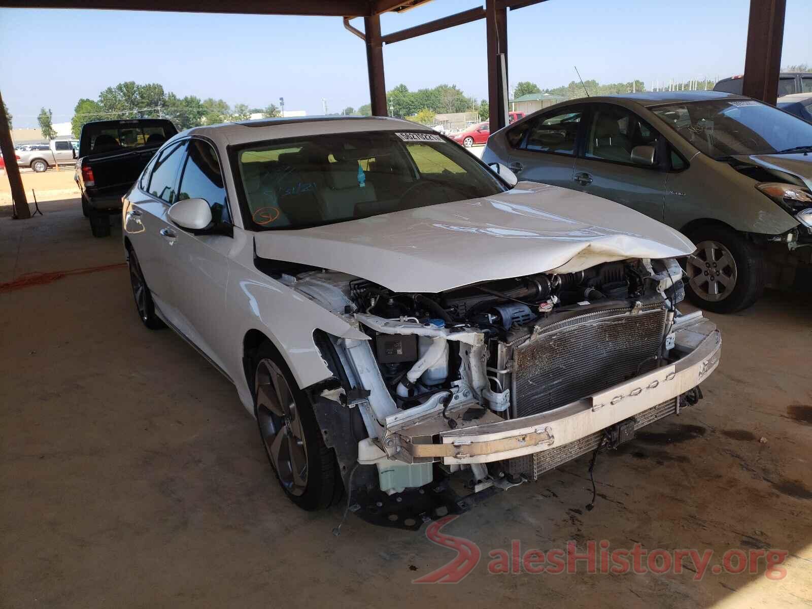 1HGCV2F93JA052123 2018 HONDA ACCORD