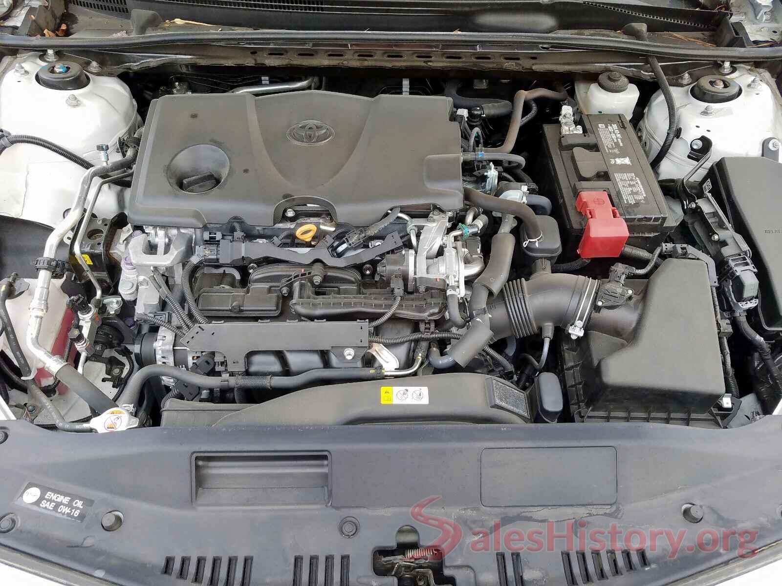 4T1B11HK4JU585074 2018 TOYOTA CAMRY