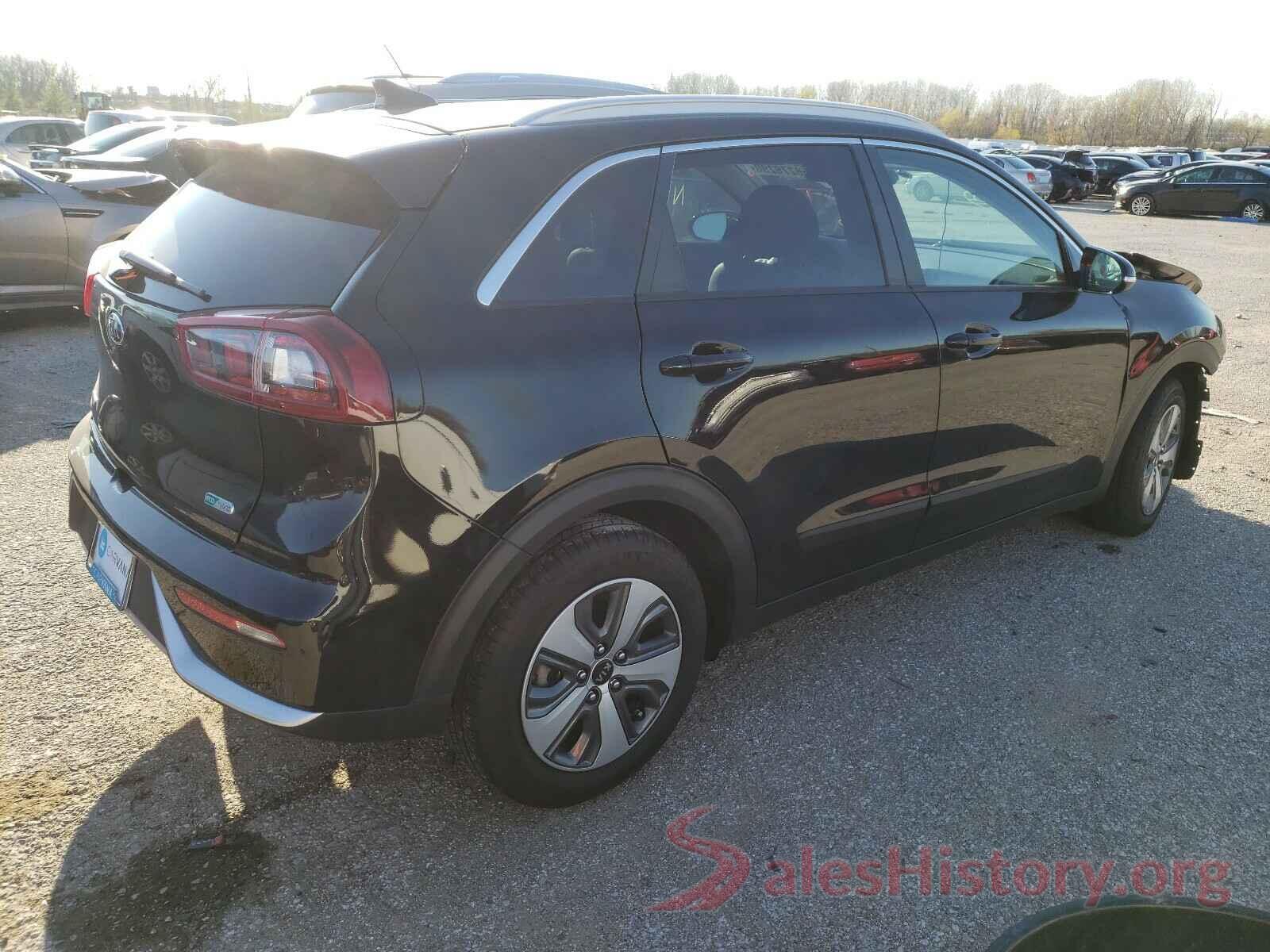 KNDCC3LCXK5240321 2019 KIA NIRO