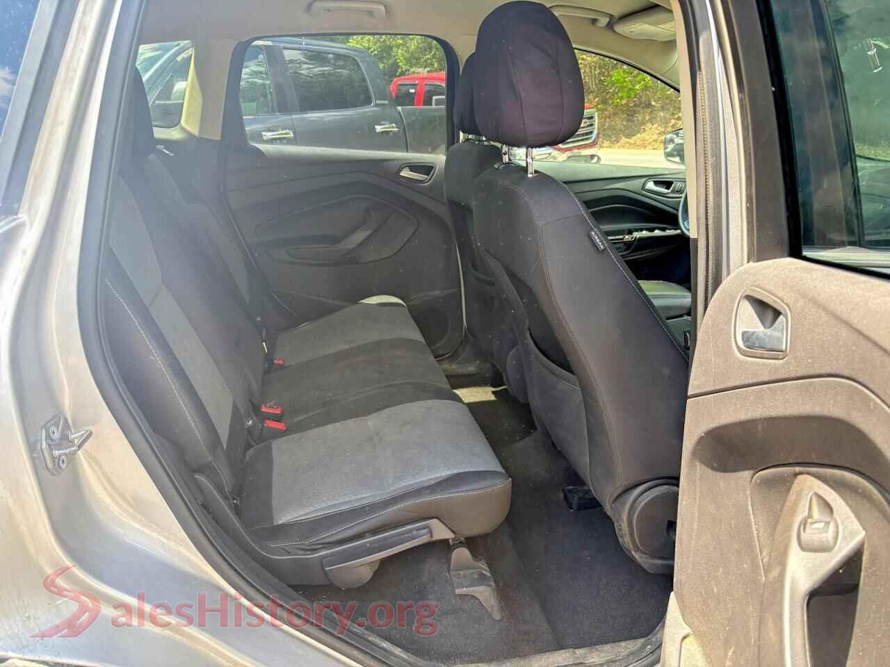 2017 FORD ESCAPE VIN 1FMCU9G97HUB66882, left side view
