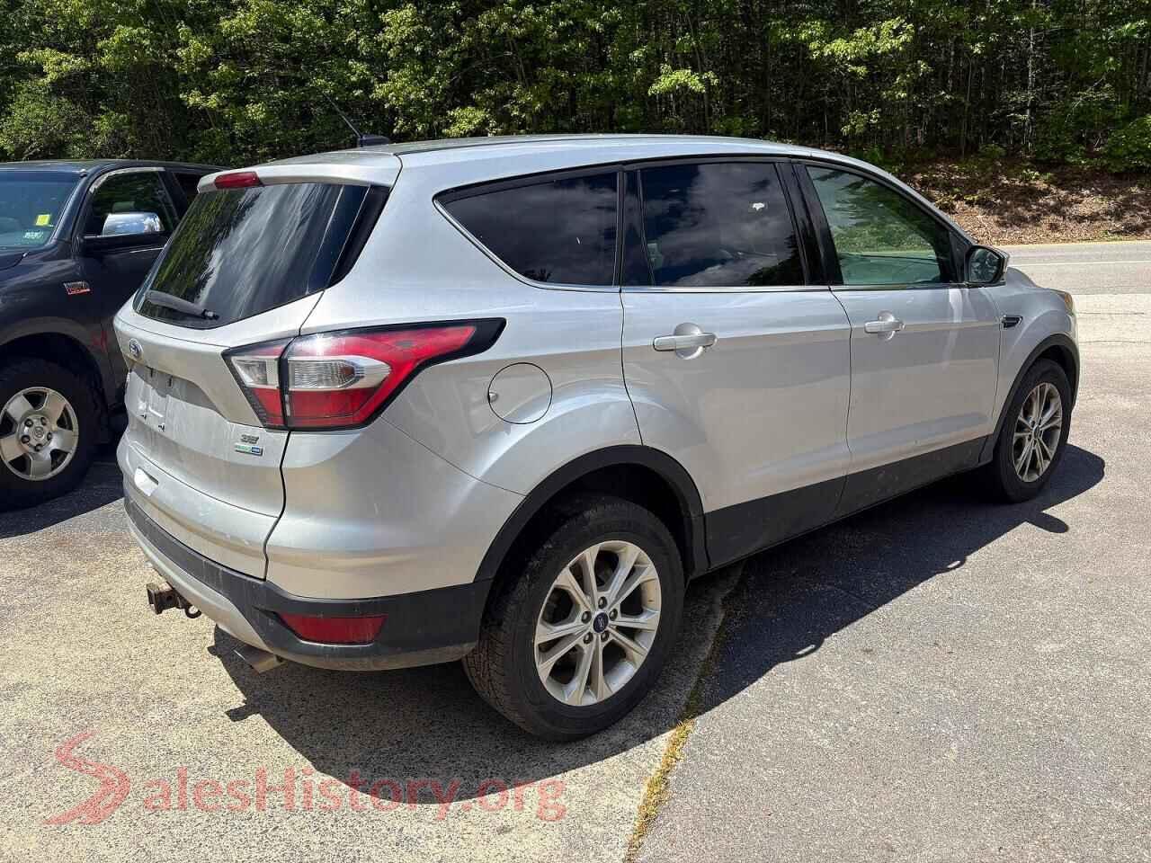 2017 FORD ESCAPE VIN 1FMCU9G97HUB66882, rear 3/4 view