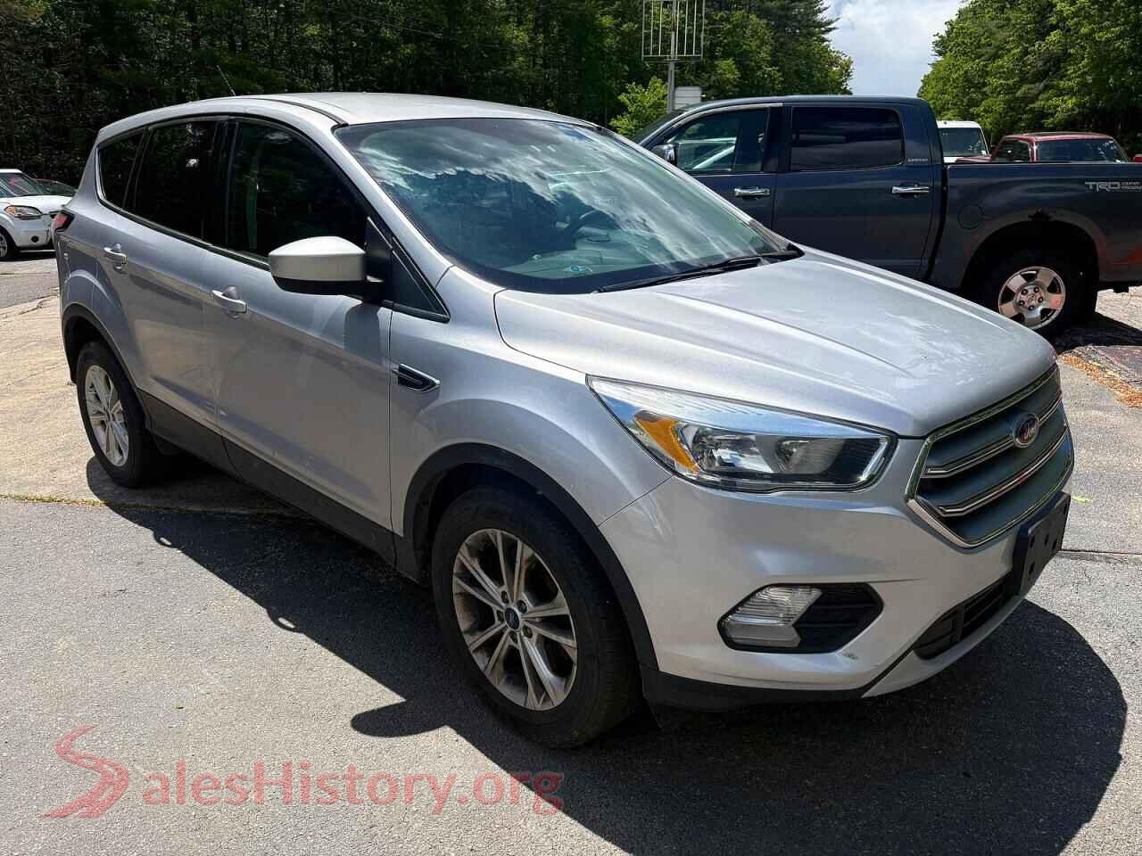 1FMCU9G97HUB66882 2017 FORD ESCAPE