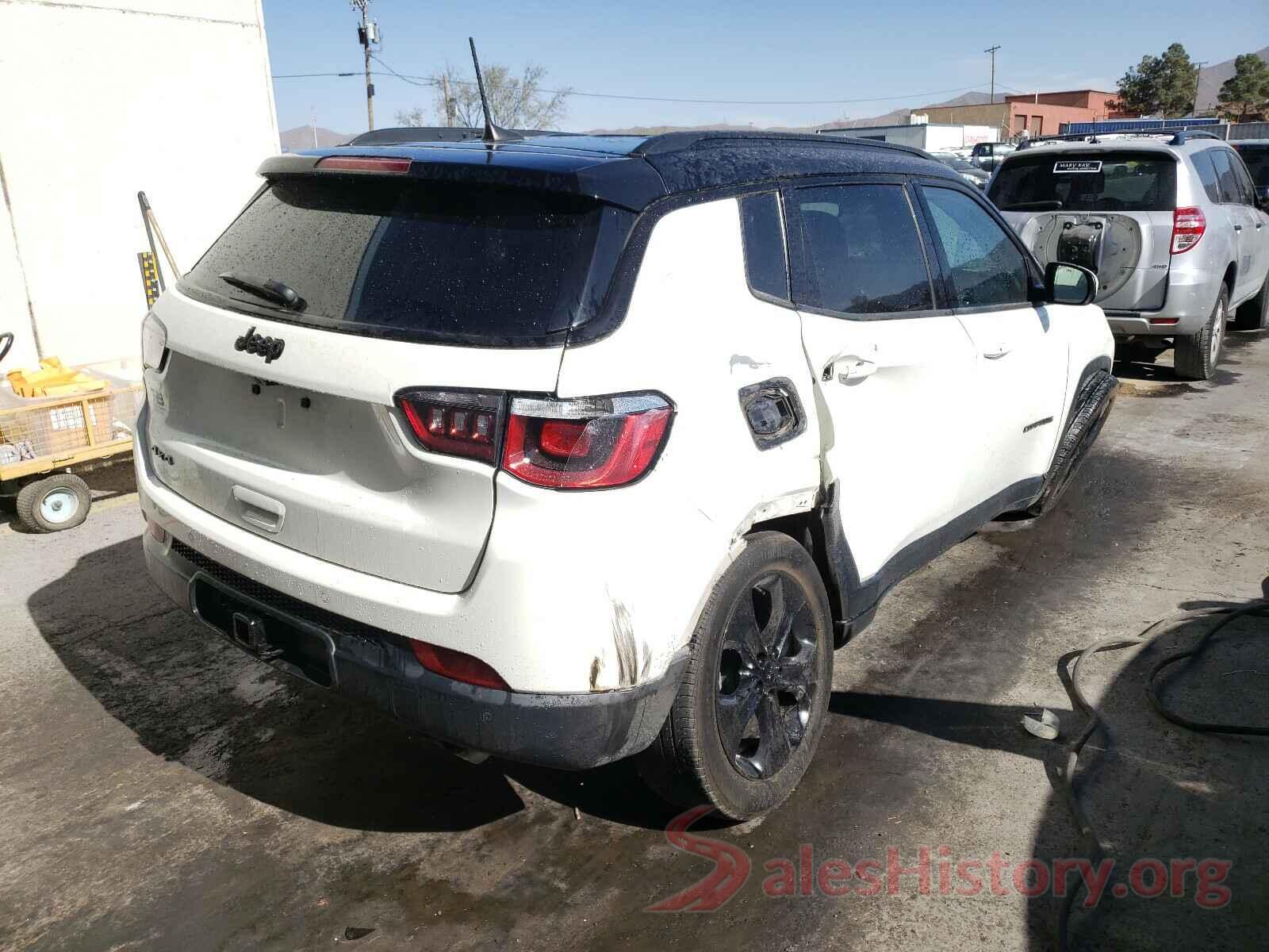 3C4NJDBB2JT393917 2018 JEEP COMPASS