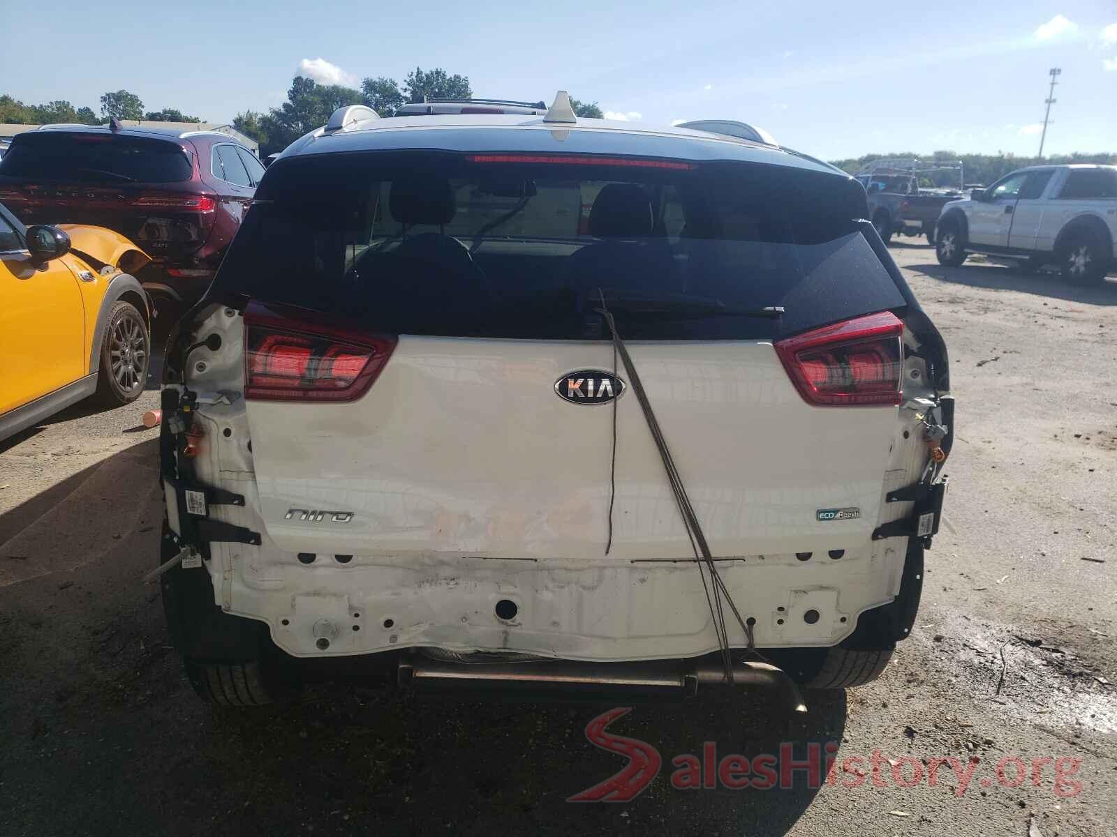 KNDCD3LD5K5322589 2019 KIA NIRO