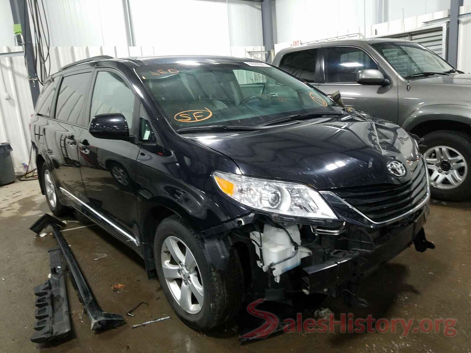 5TDKZ3DC2HS793525 2017 TOYOTA SIENNA