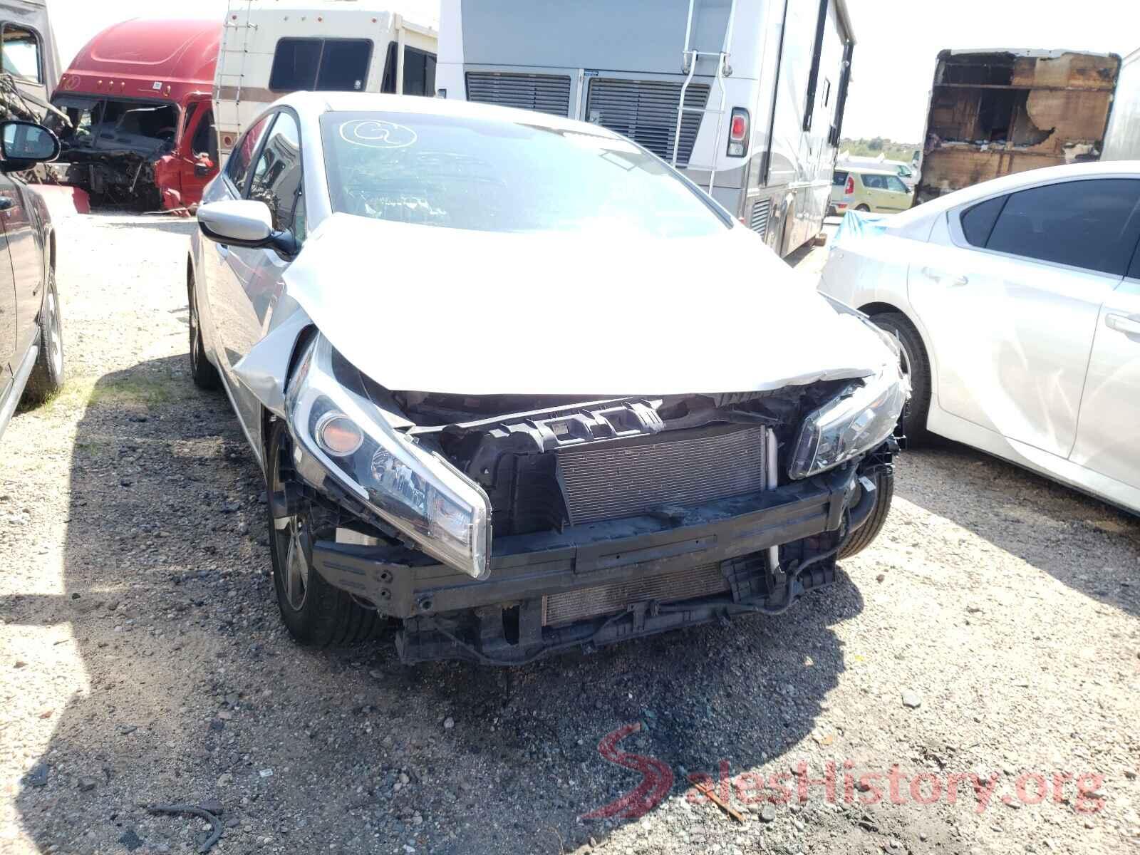 3KPFL4A76JE166455 2018 KIA FORTE